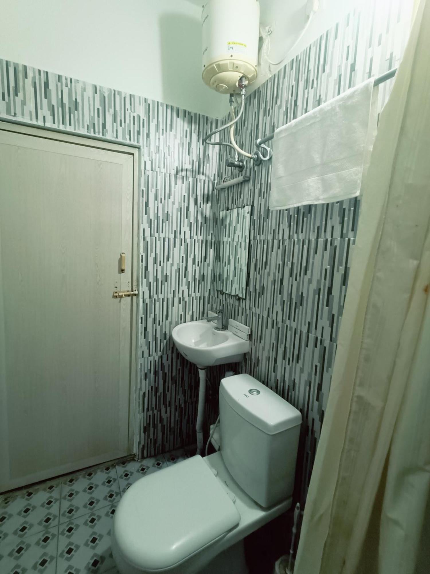 Apartment Trendy Service 3bhk *