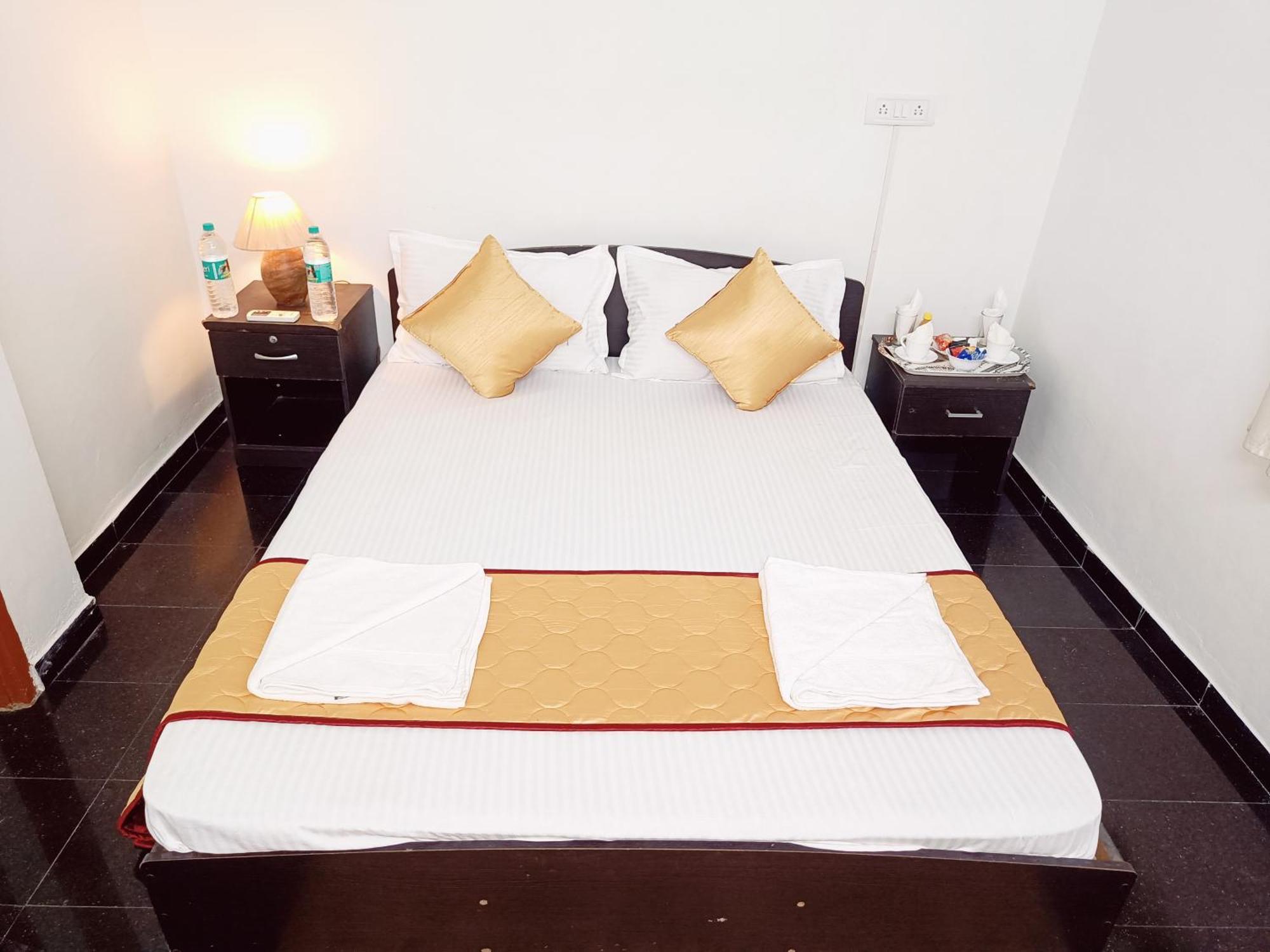 Trendy Service 3bhk