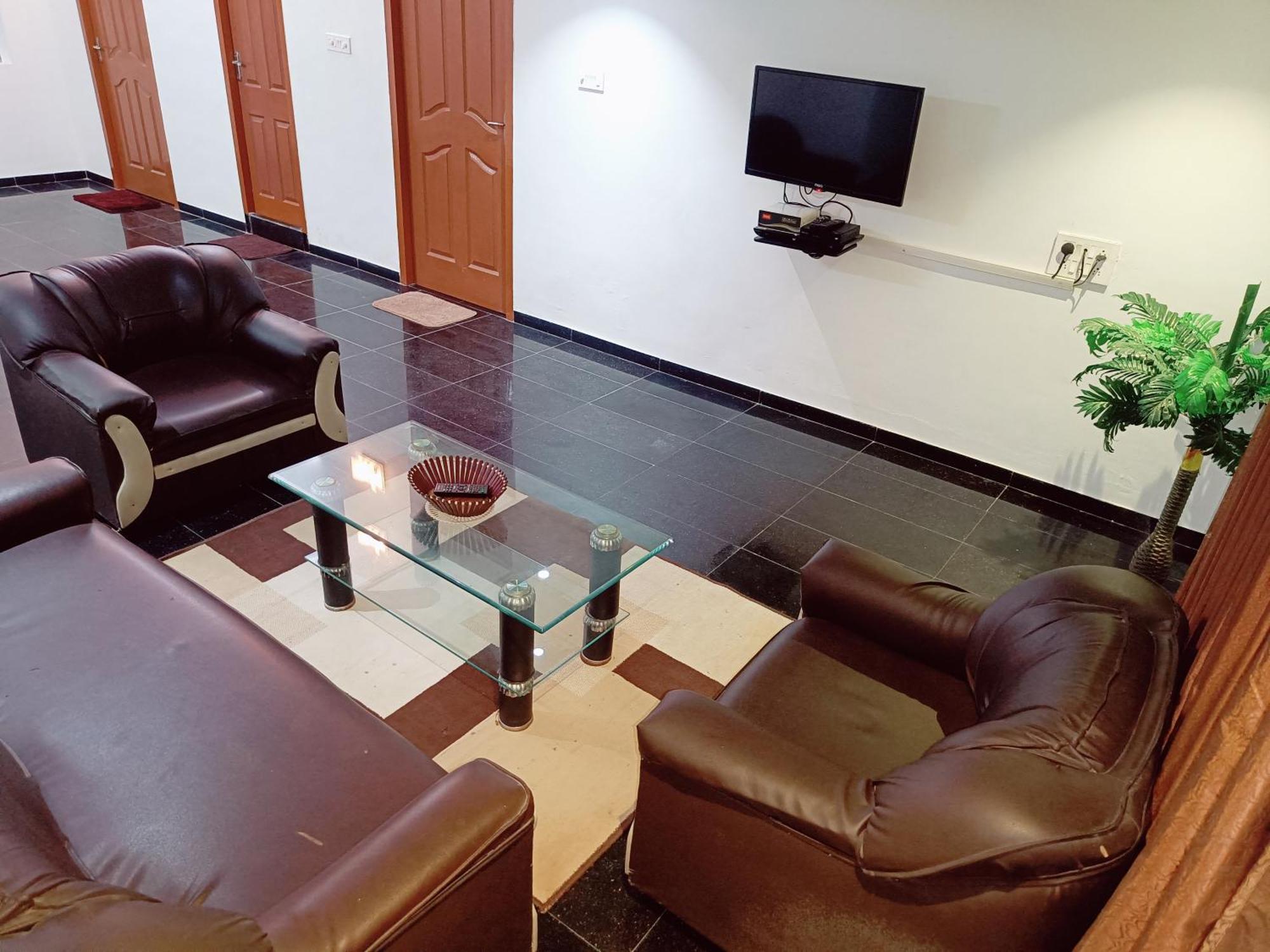Trendy Service 3bhk *