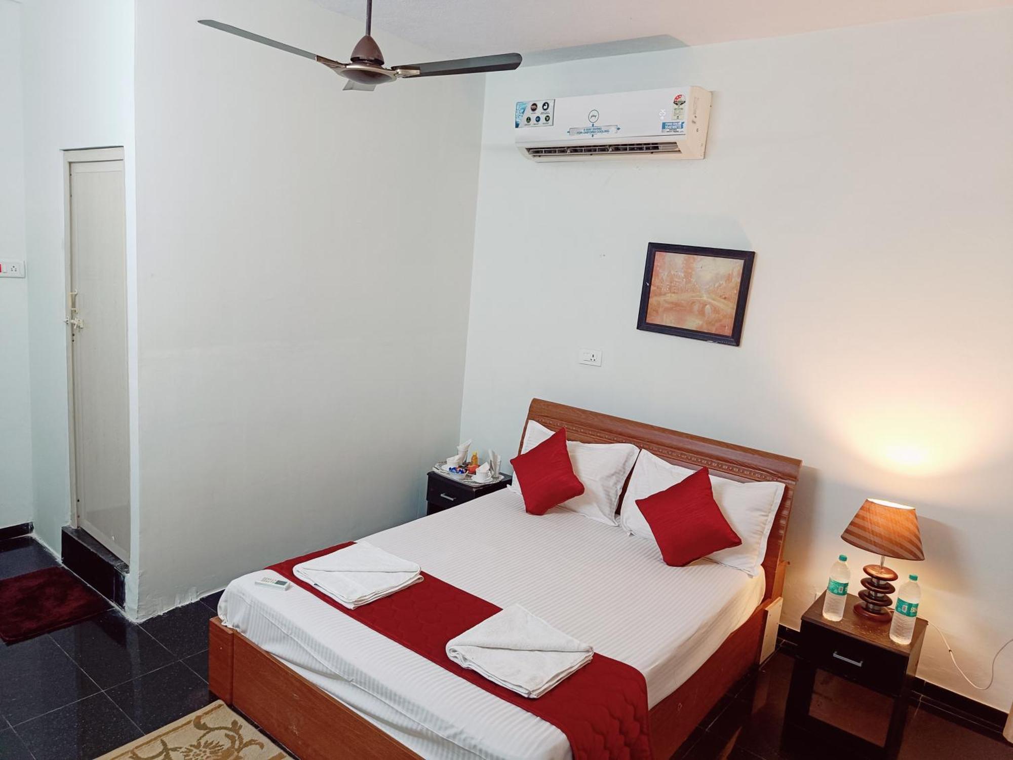 Trendy Service 3bhk