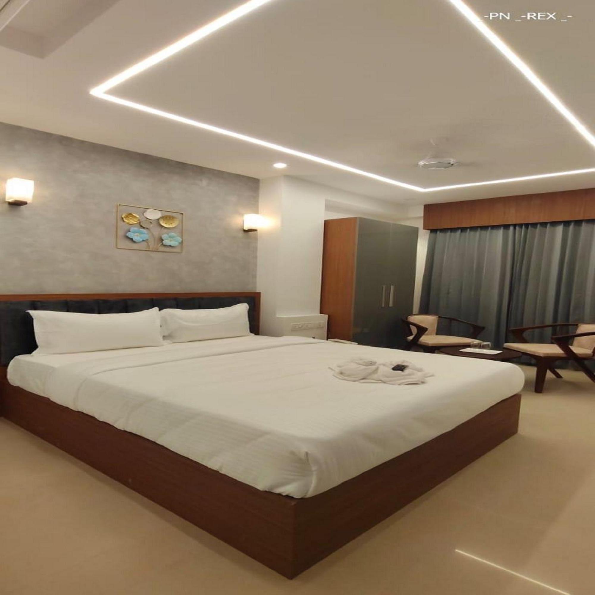 Royal Luxe - Us Consulate, Apollo Hospital, Sankara Natralya 2* Chennai