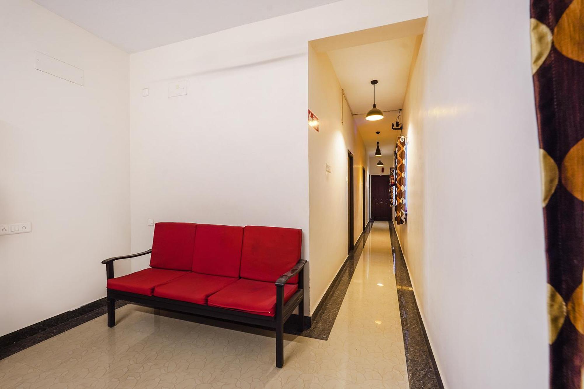 Fabexpress Joel - Nr St Thomas Mount Church & Grand Mall & Phoenix Marketcity 3* Chennai
