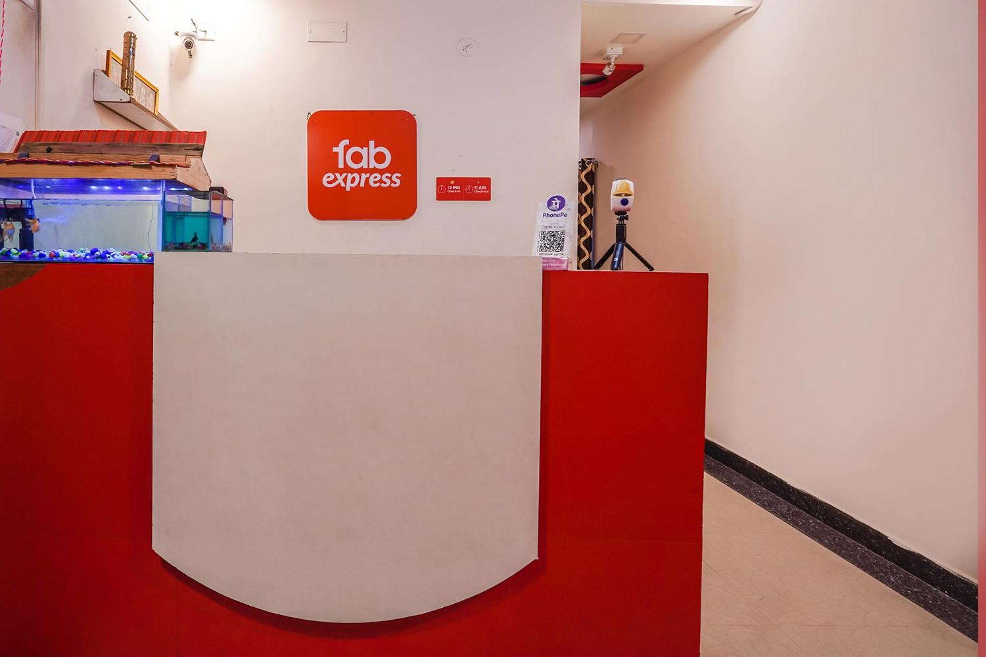 Hotel Fabexpress Joel - Nr St Thomas Mount Church & Grand Mall & Phoenix Marketcity