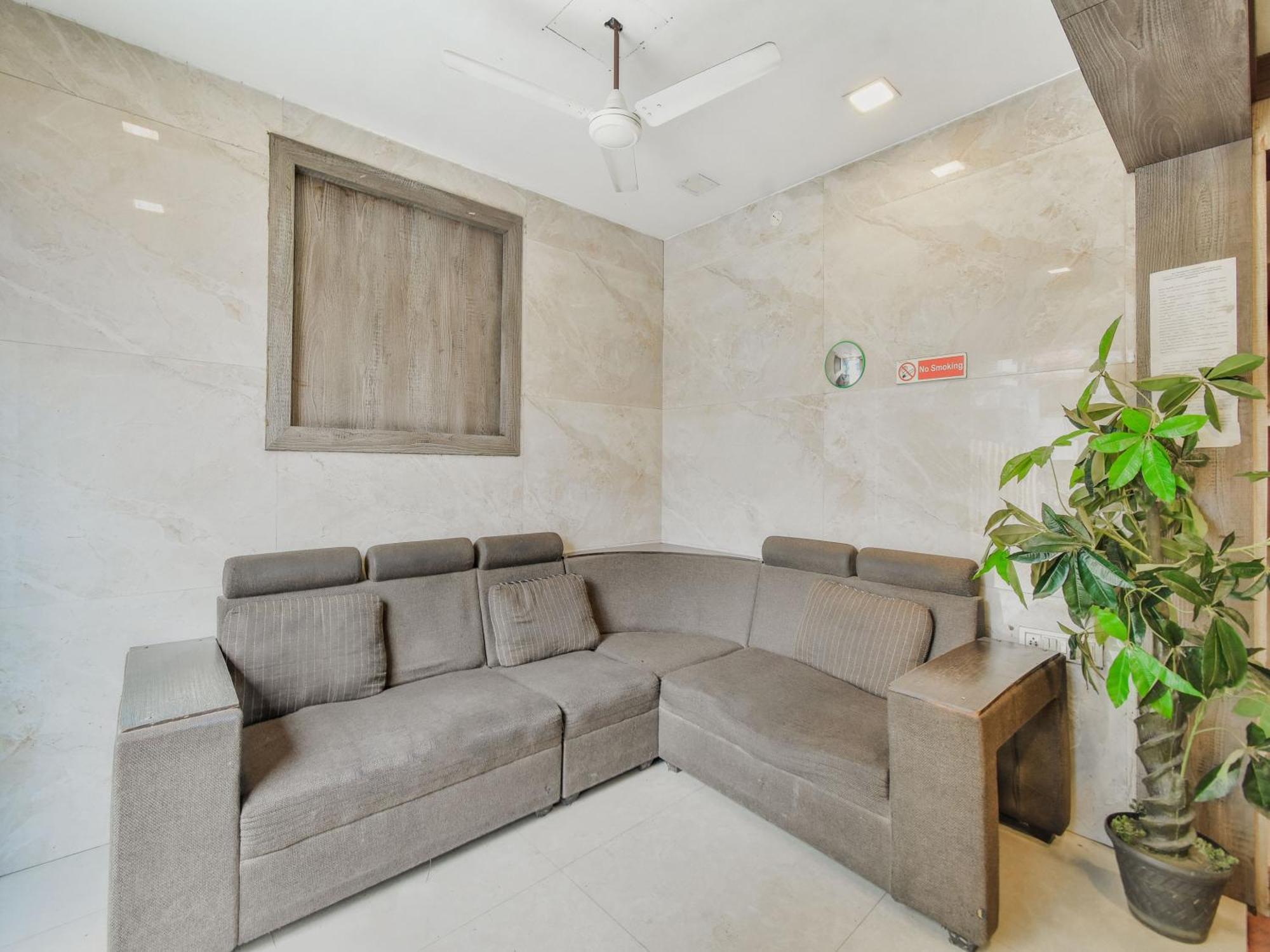 O Grand Residency Hotel 3*