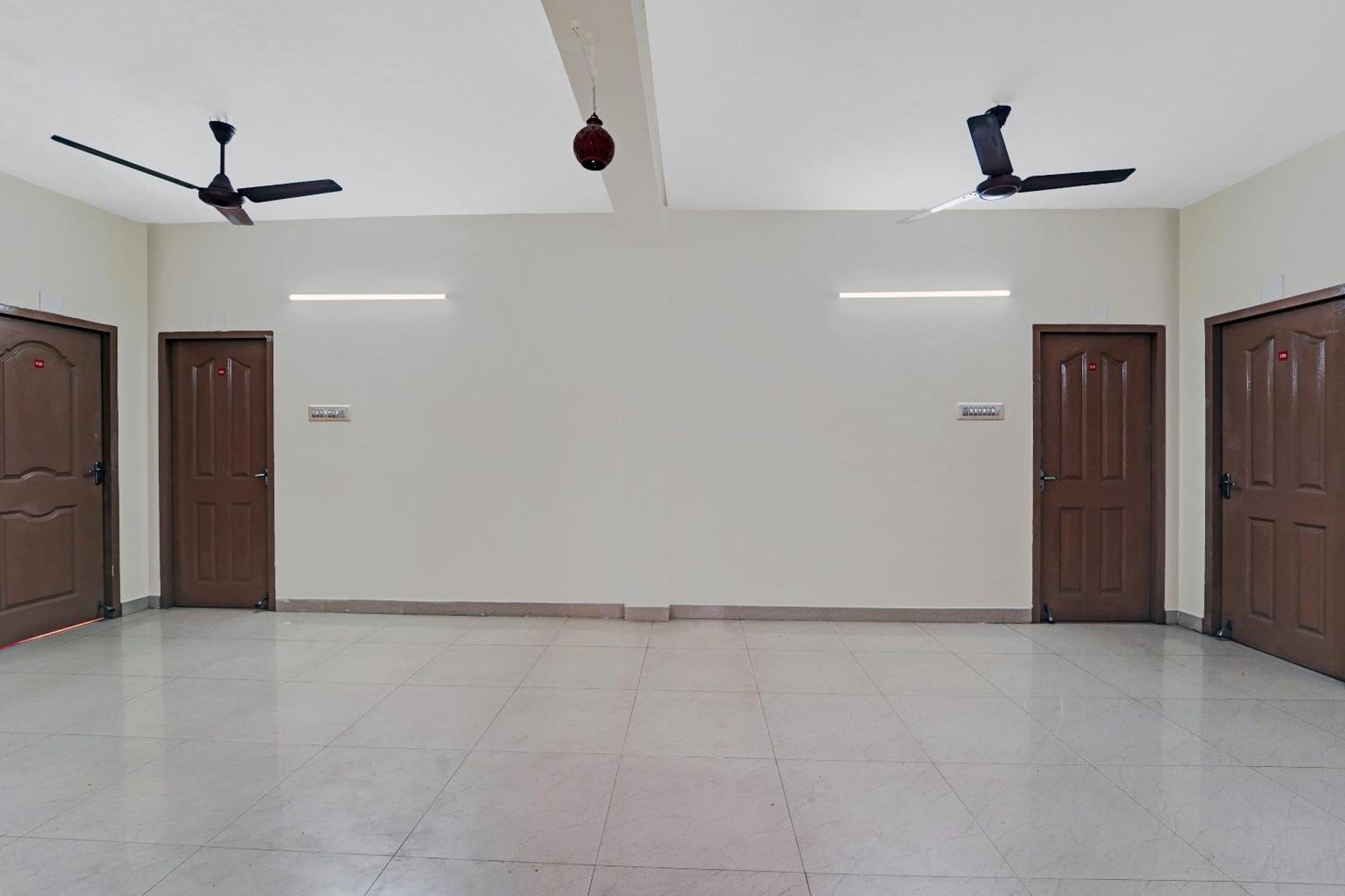 Hotel Collection O Senthamizh Residency