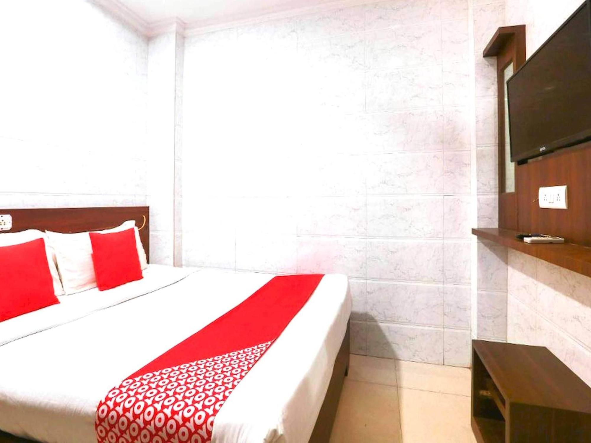 O The Park Hotel