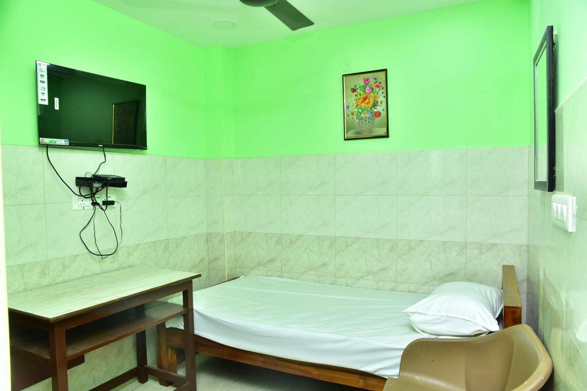 Sri Tirumalaa 2* Chennai