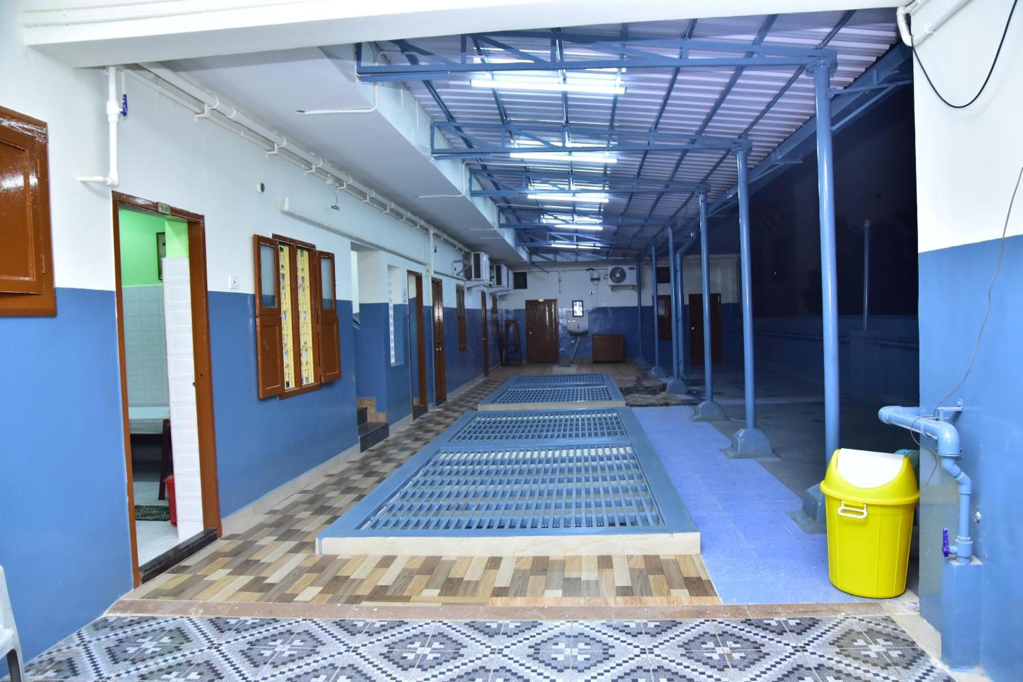 Sri Tirumalaa Hotel Chennai