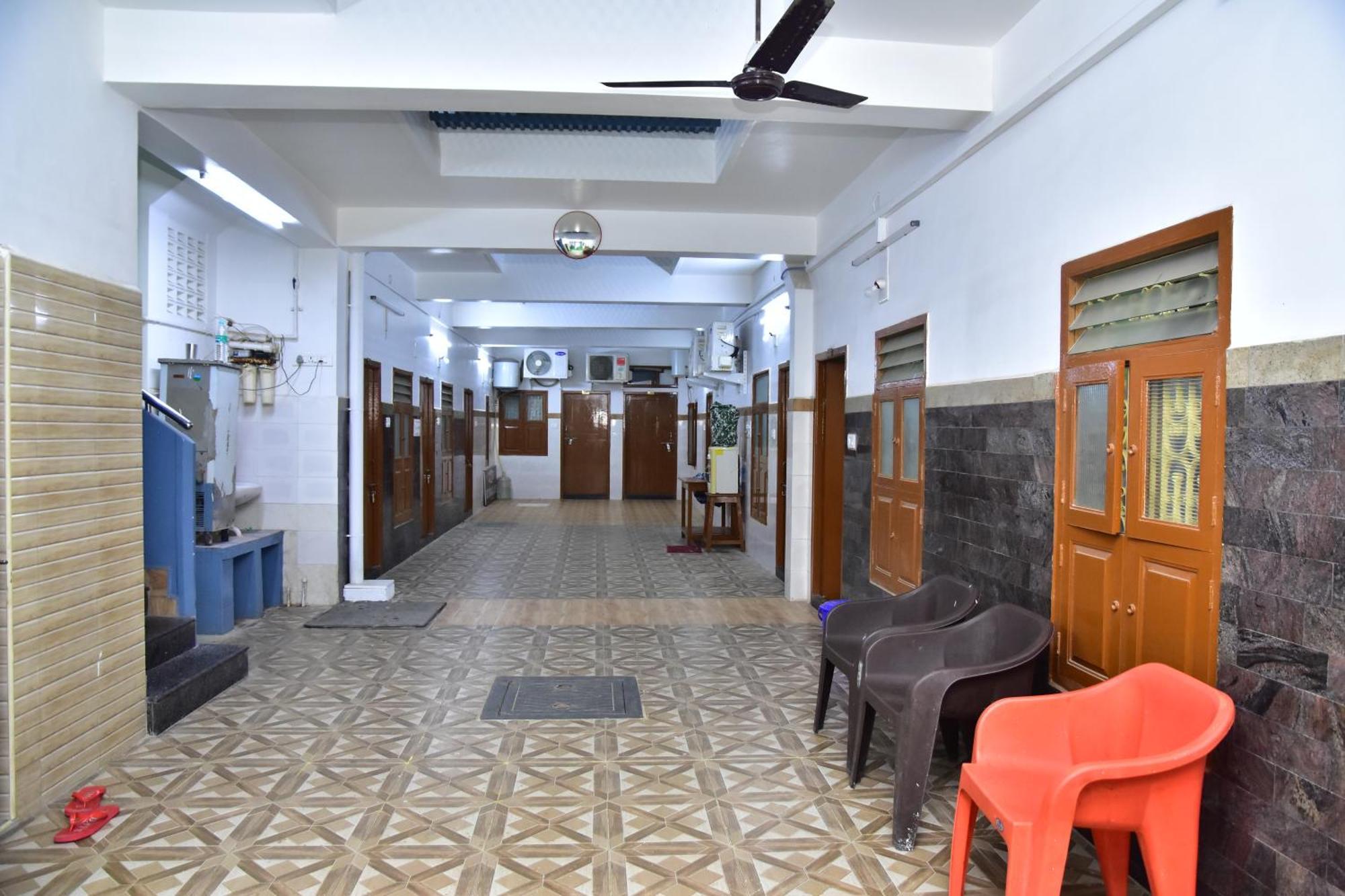 Hotel Sri Tirumalaa