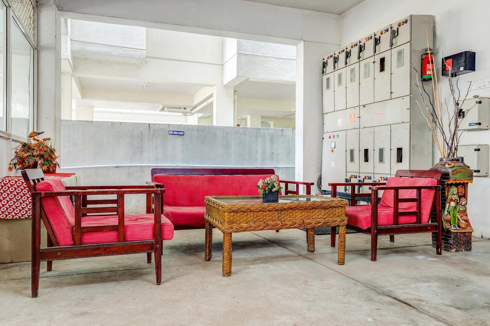Hotel Super Oyo O Jeyam Residency