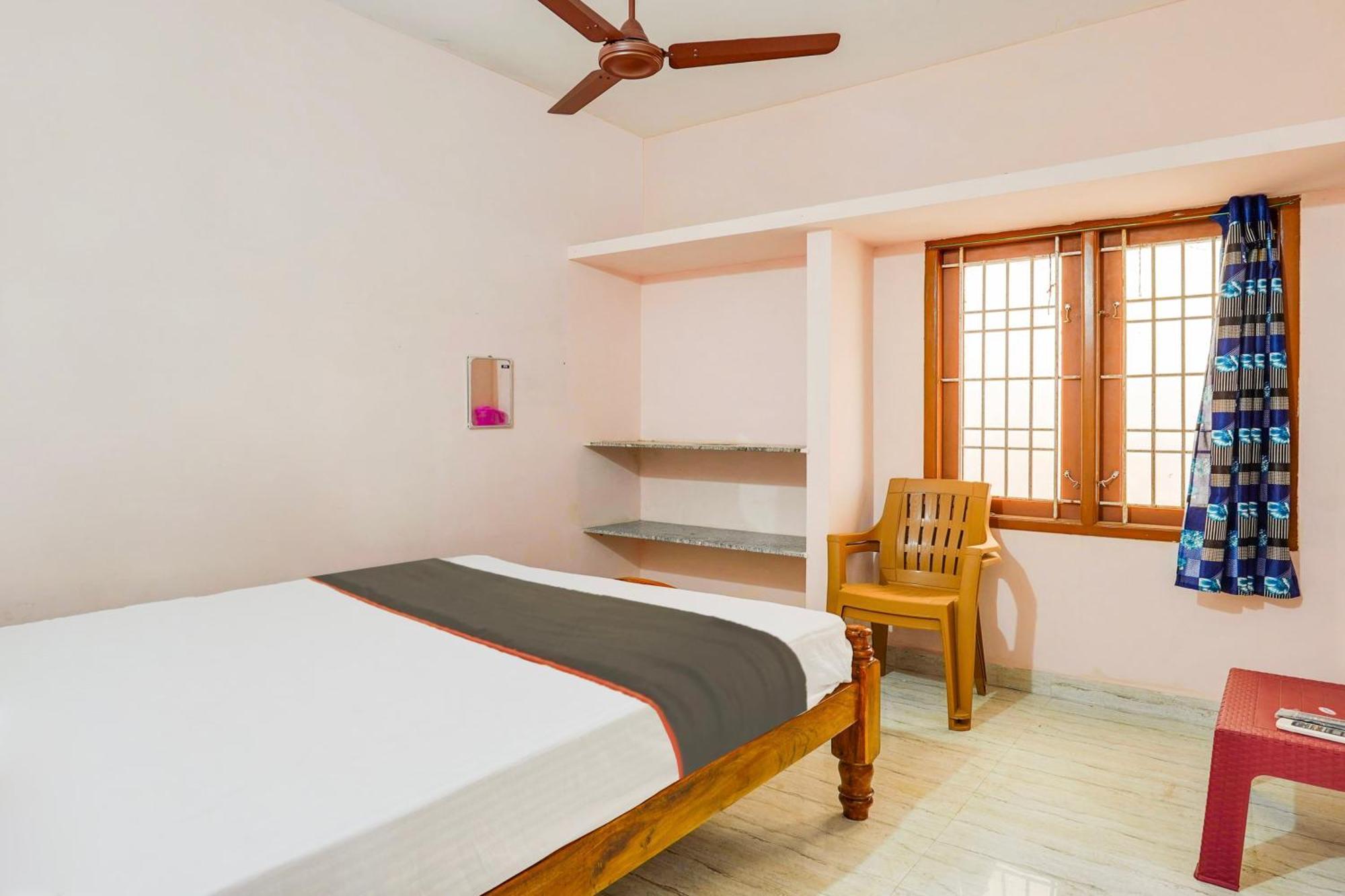 Oyo Park Residency Pangsapuri *