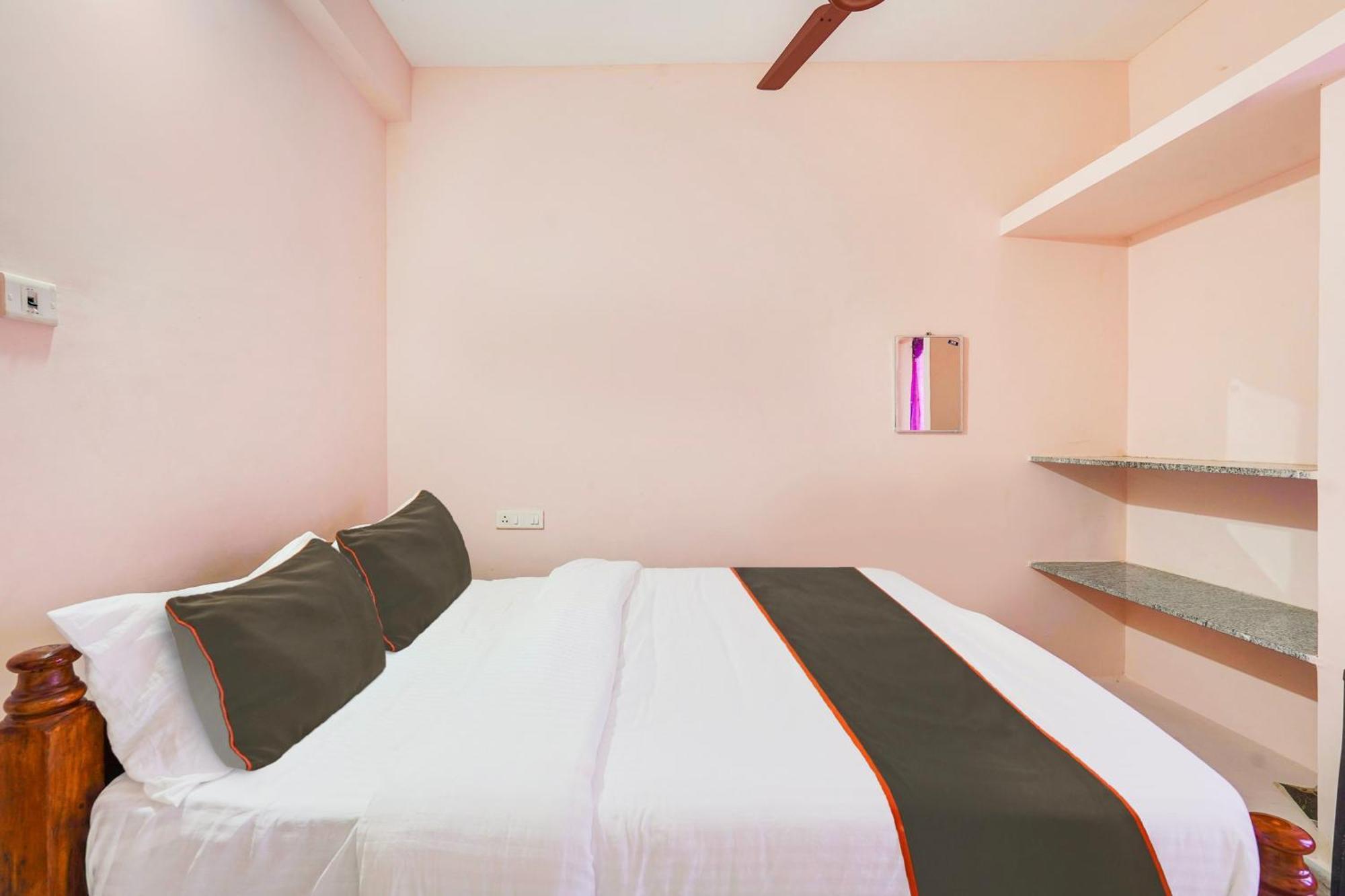 Oyo Park Residency * Chennai