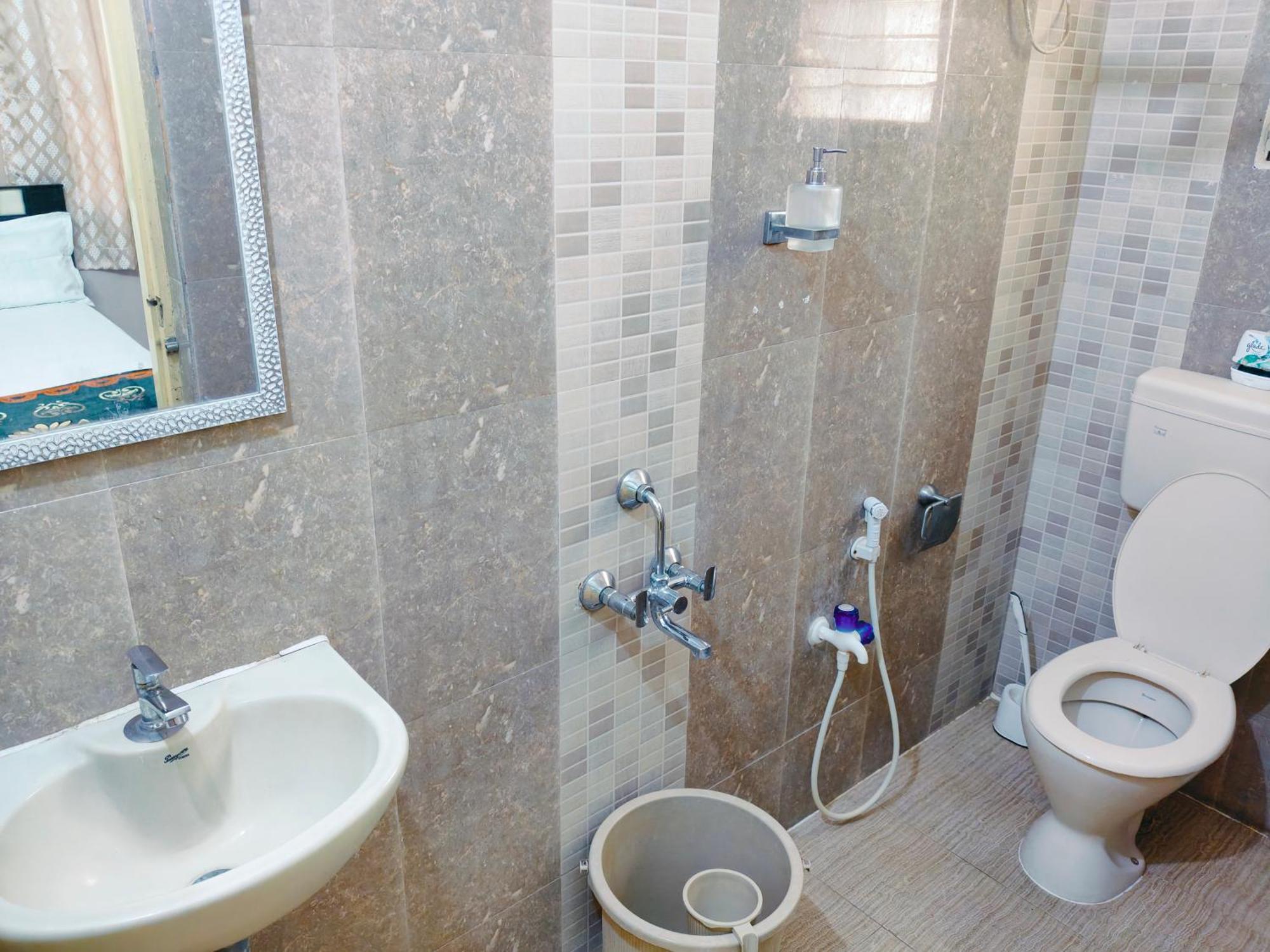 Cosy Behind Airport, Close To Dlf & Rmz It Park, Miot And Srm Hospitals, Trade Center * Chennai
