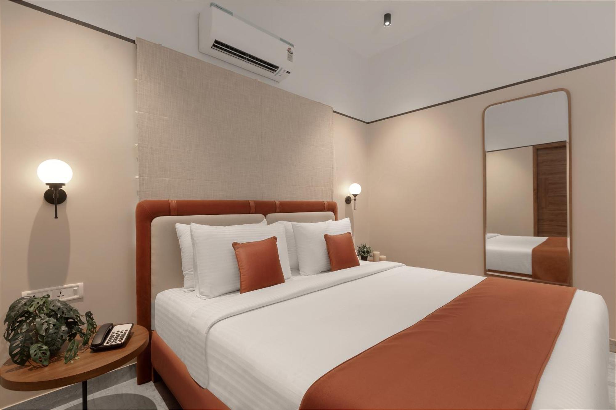 Hotel The Grand 4*