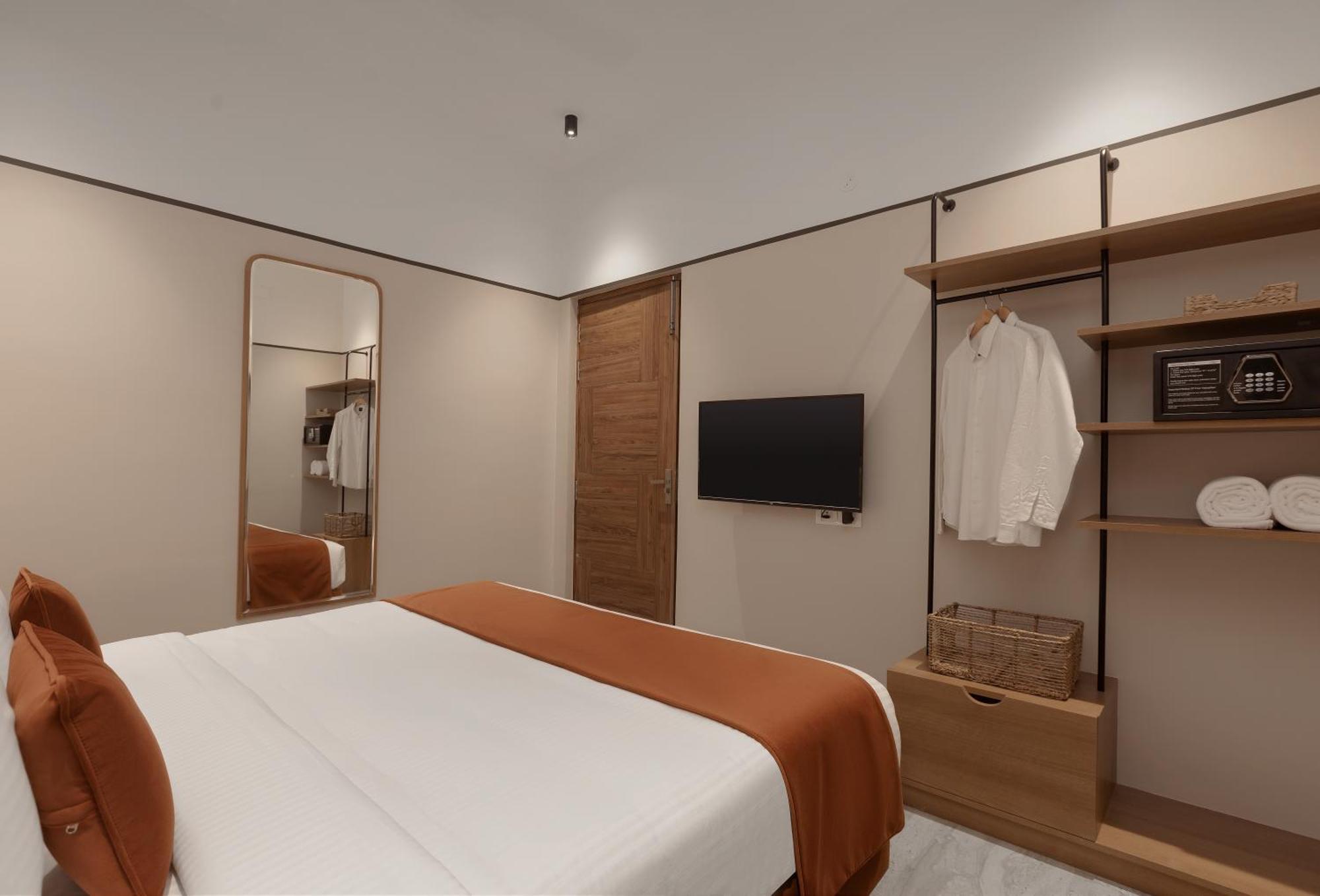 Hotel The Grand