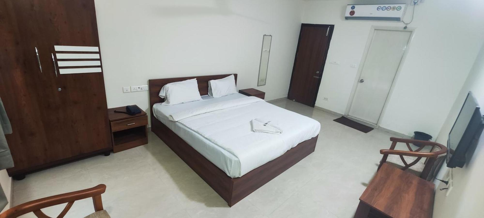 Stayz Elite T Nagar Hotel
