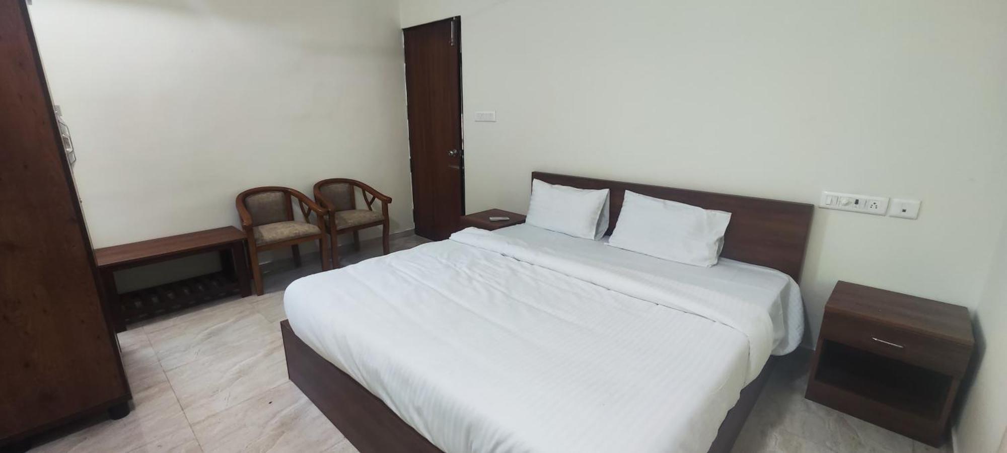 Stayz Elite T Nagar Hotel Chennai