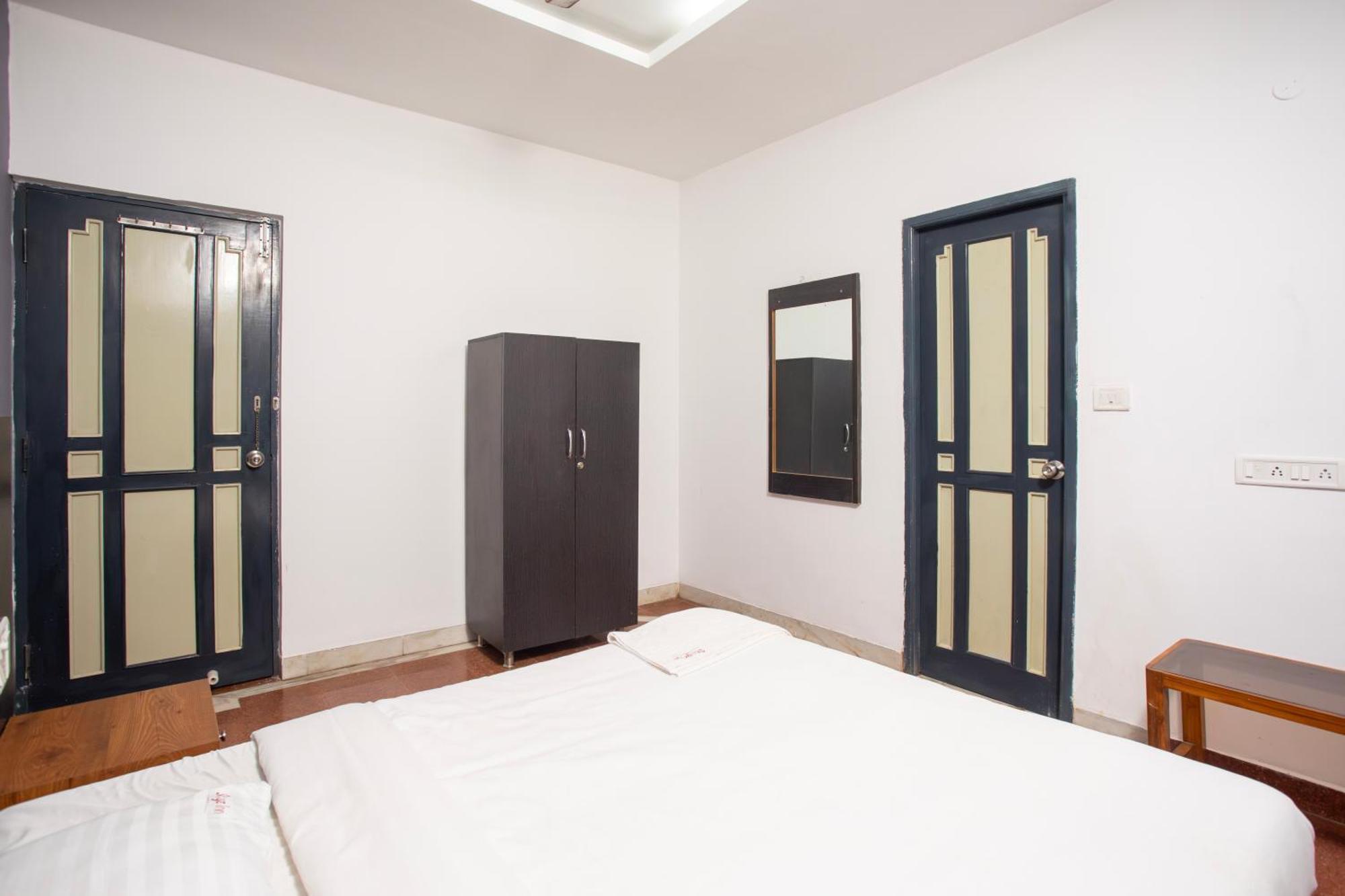 Hotel Stayz Mylapore Near Light House 2*