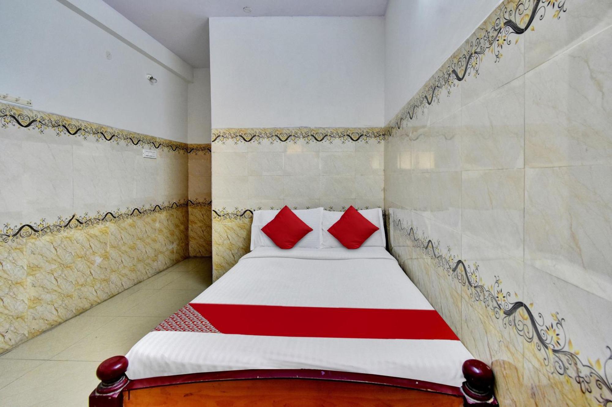 O Rk Residency Hotel 4*