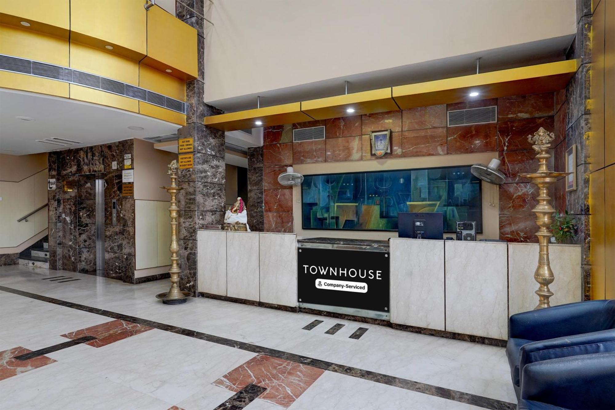 Super Townhouse Koyambedu