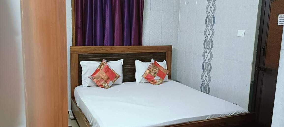 O Sms Grand Hotel 3*