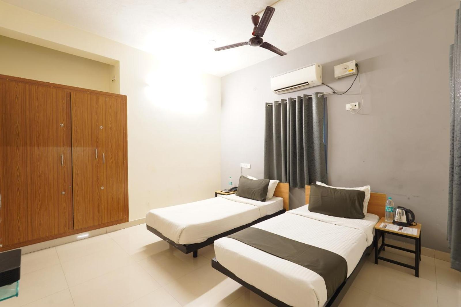 Inn34 By Blessings Hospitality Hotel