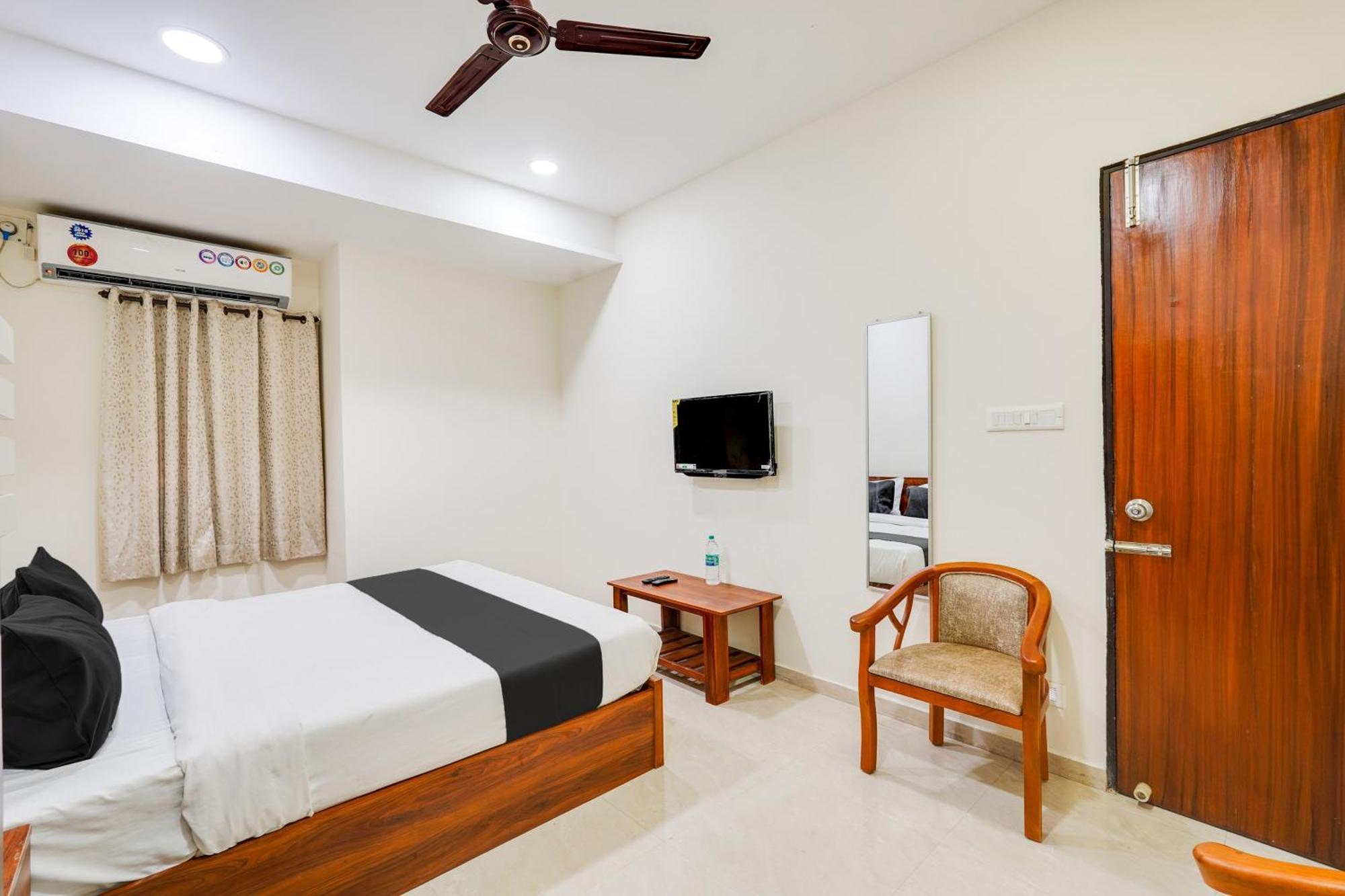 O Elite Near Loyola College 4*