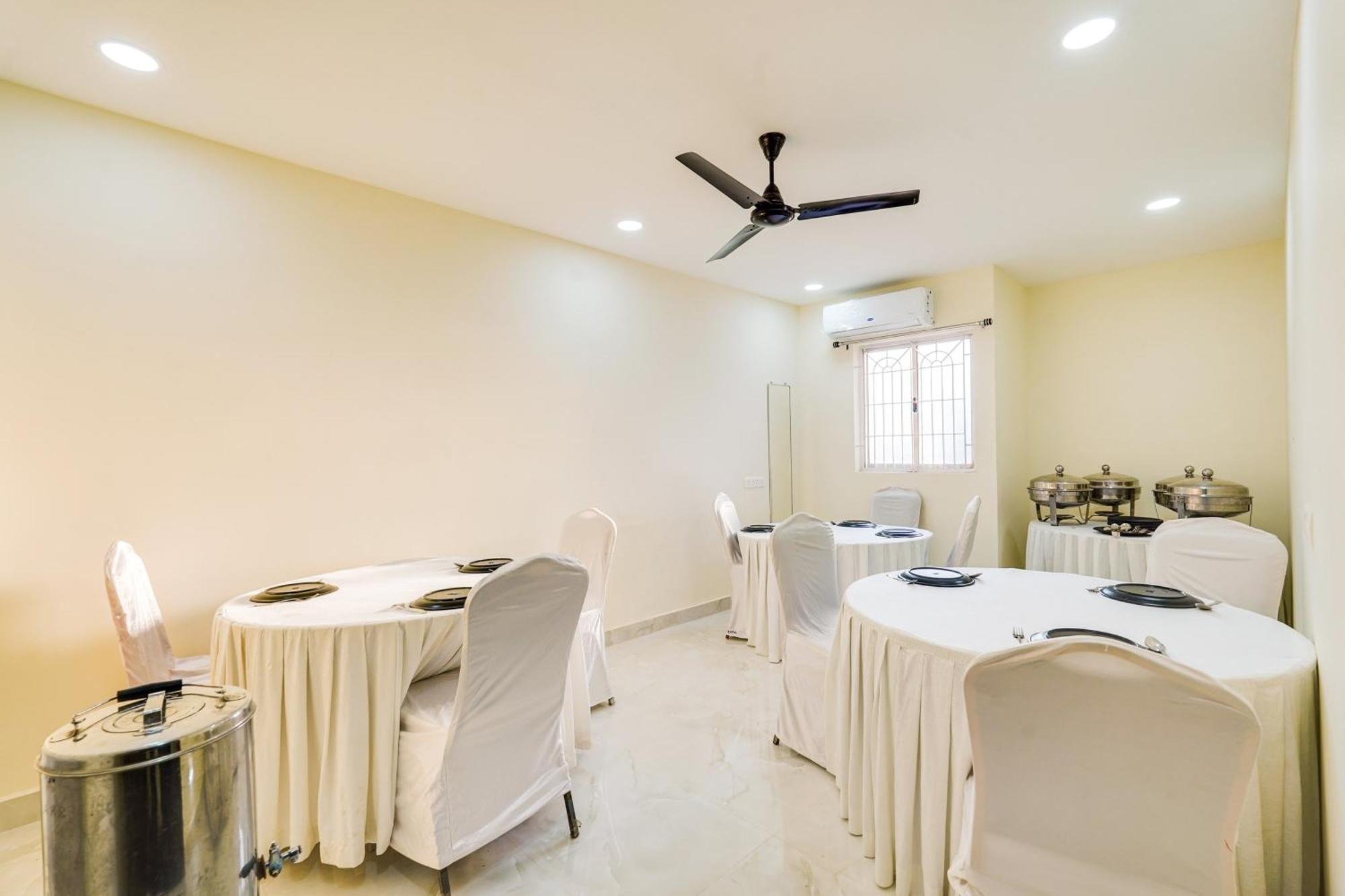 O Elite Near Loyola College 4*