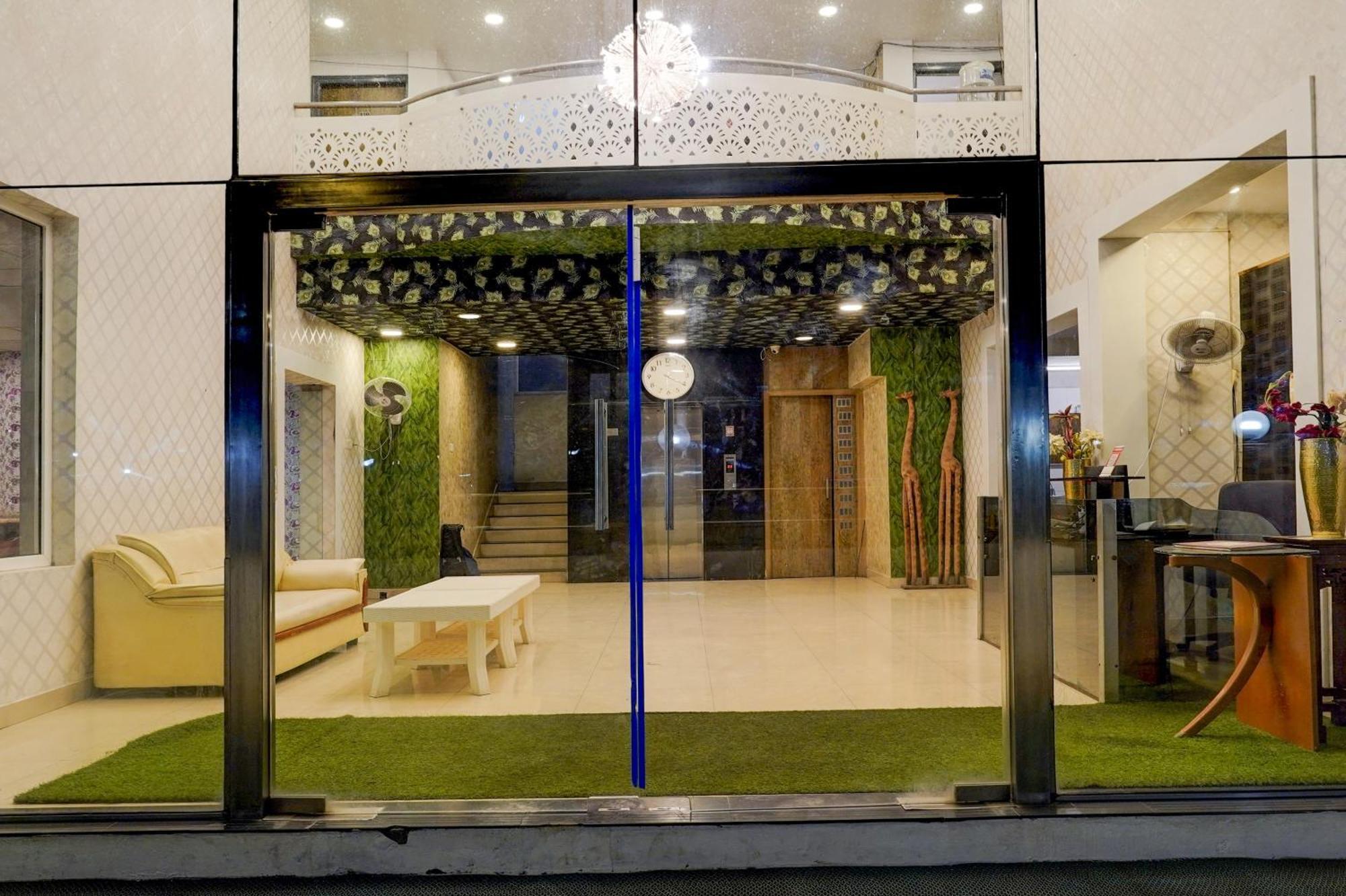 Super Townhouse Medavakkam Near Jayachandran Hotel