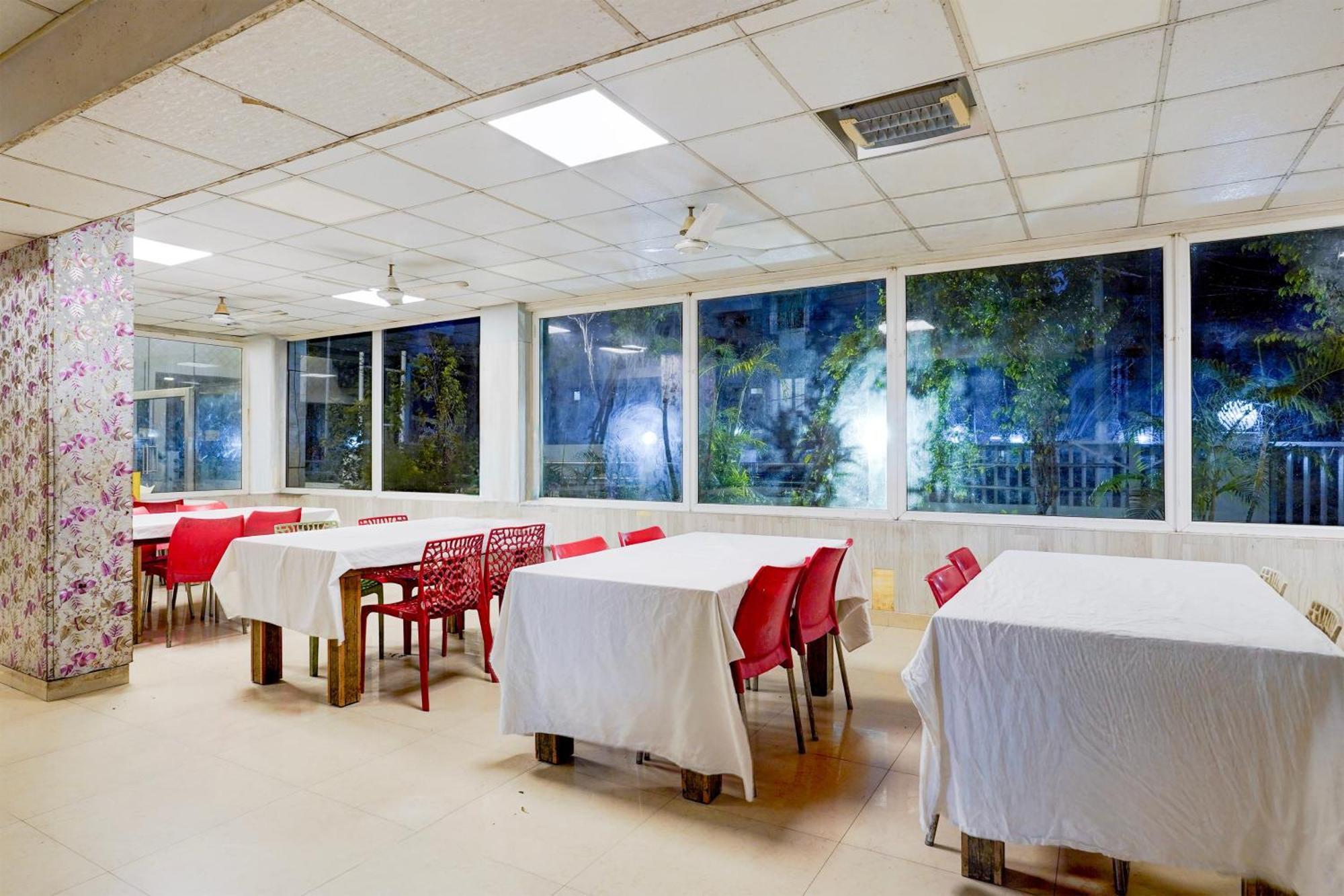 Super Townhouse Medavakkam Near Jayachandran 3* Chennai