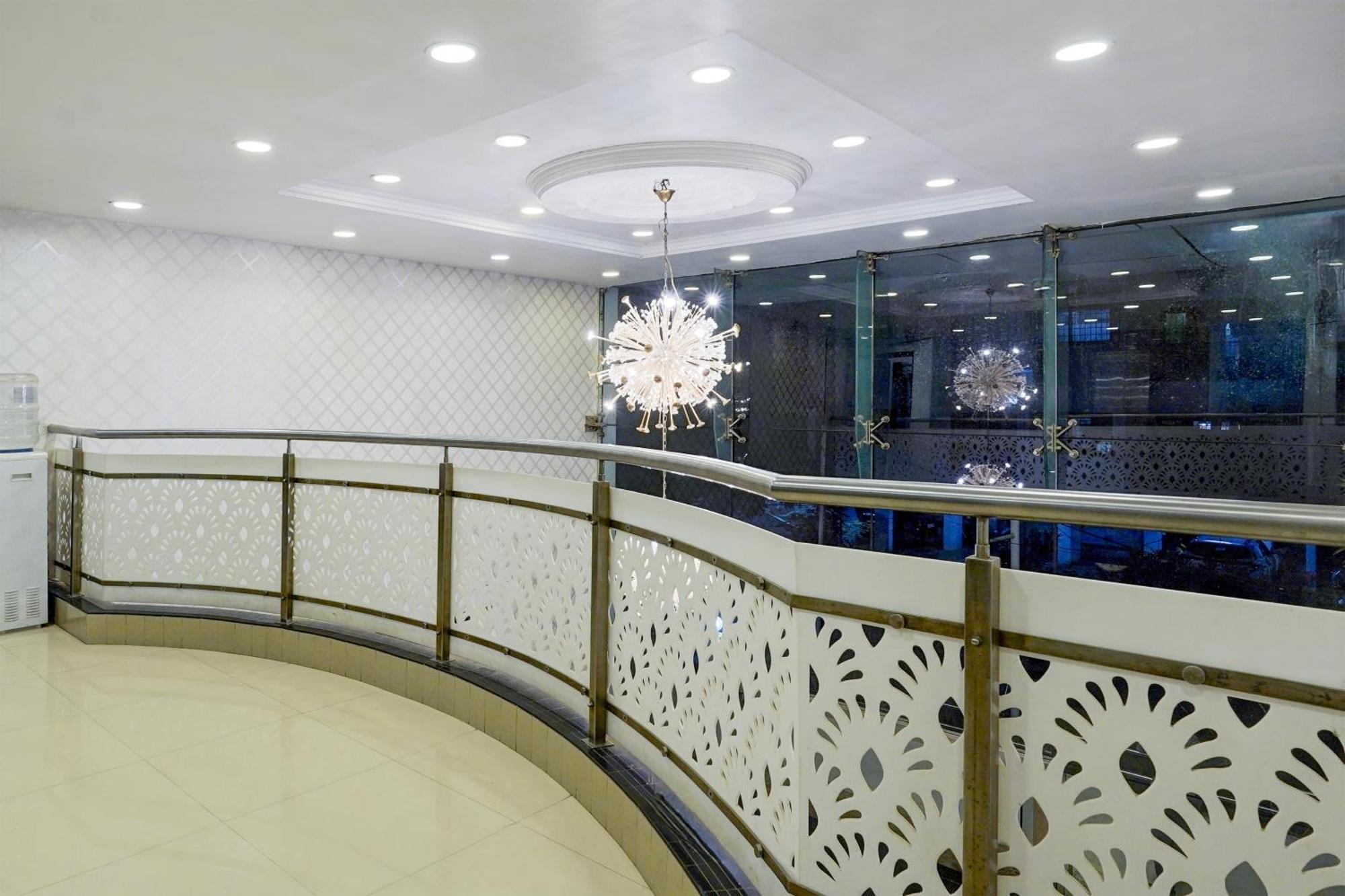 Super Townhouse Medavakkam Near Jayachandran Hotel 3*