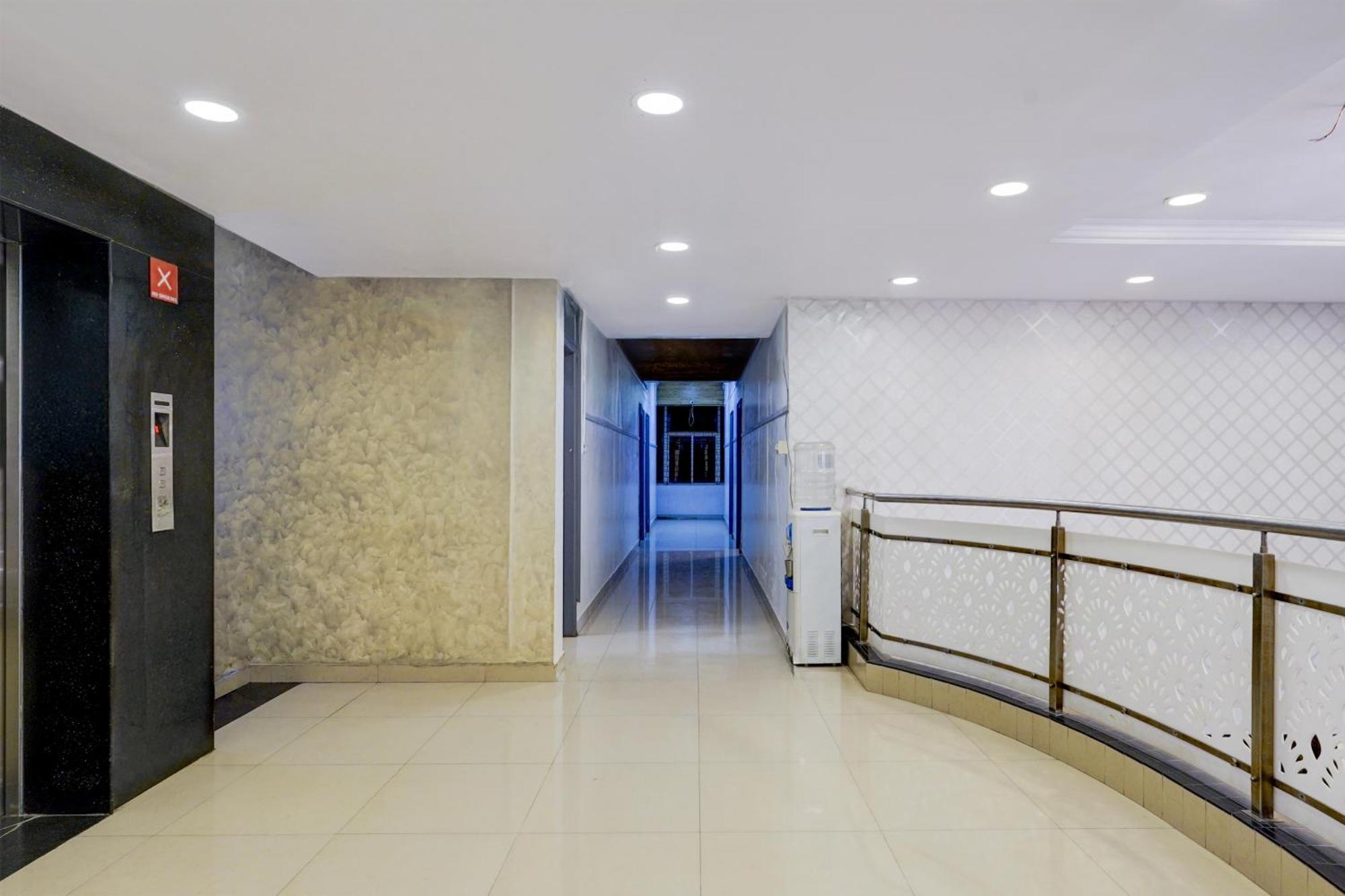 Hotel Super Townhouse Medavakkam Near Jayachandran 3*