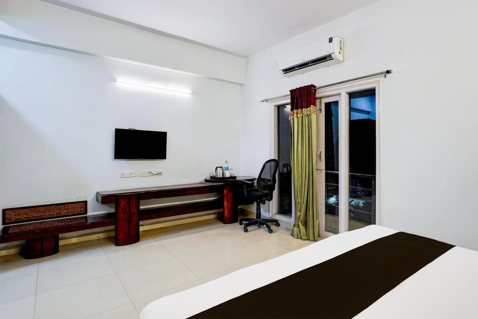 Super Townhouse Medavakkam Near Jayachandran Chennai