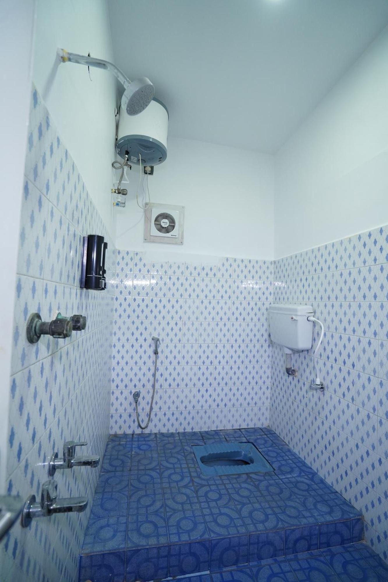 Hostel Cayzen *