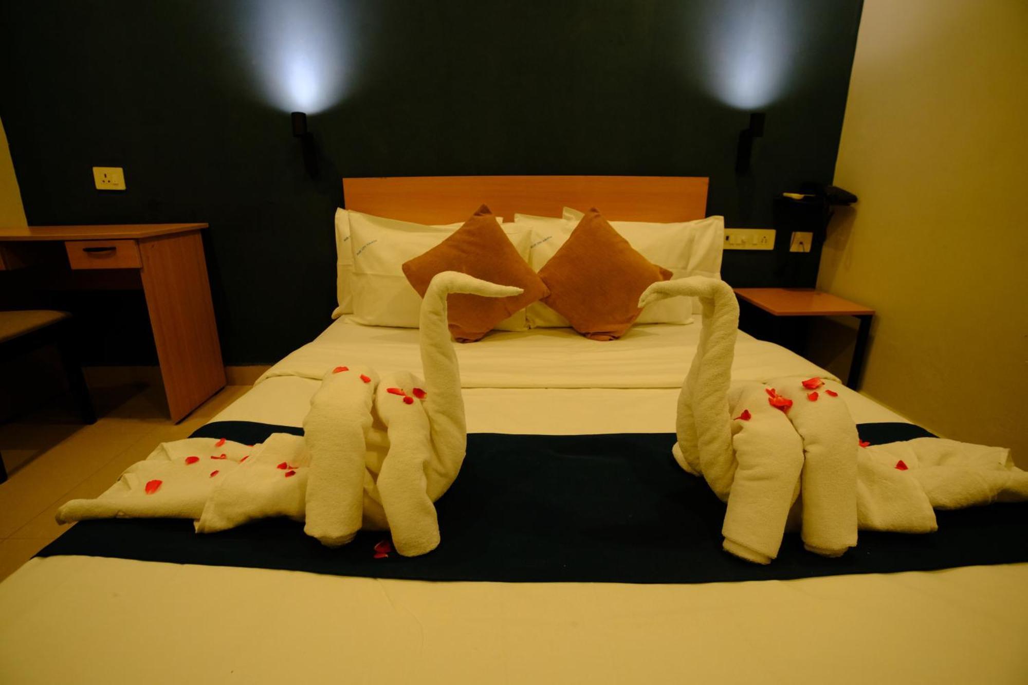 Blue Palace - Near Airport Hotel 3*