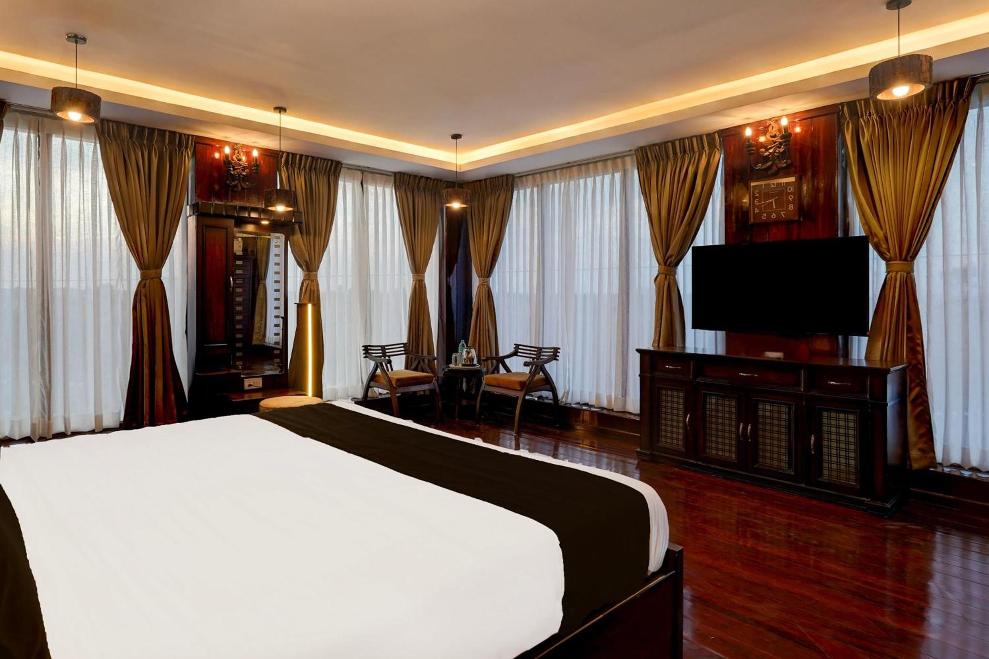 Hotel Super Townhouse Nk Vivanta Luxury