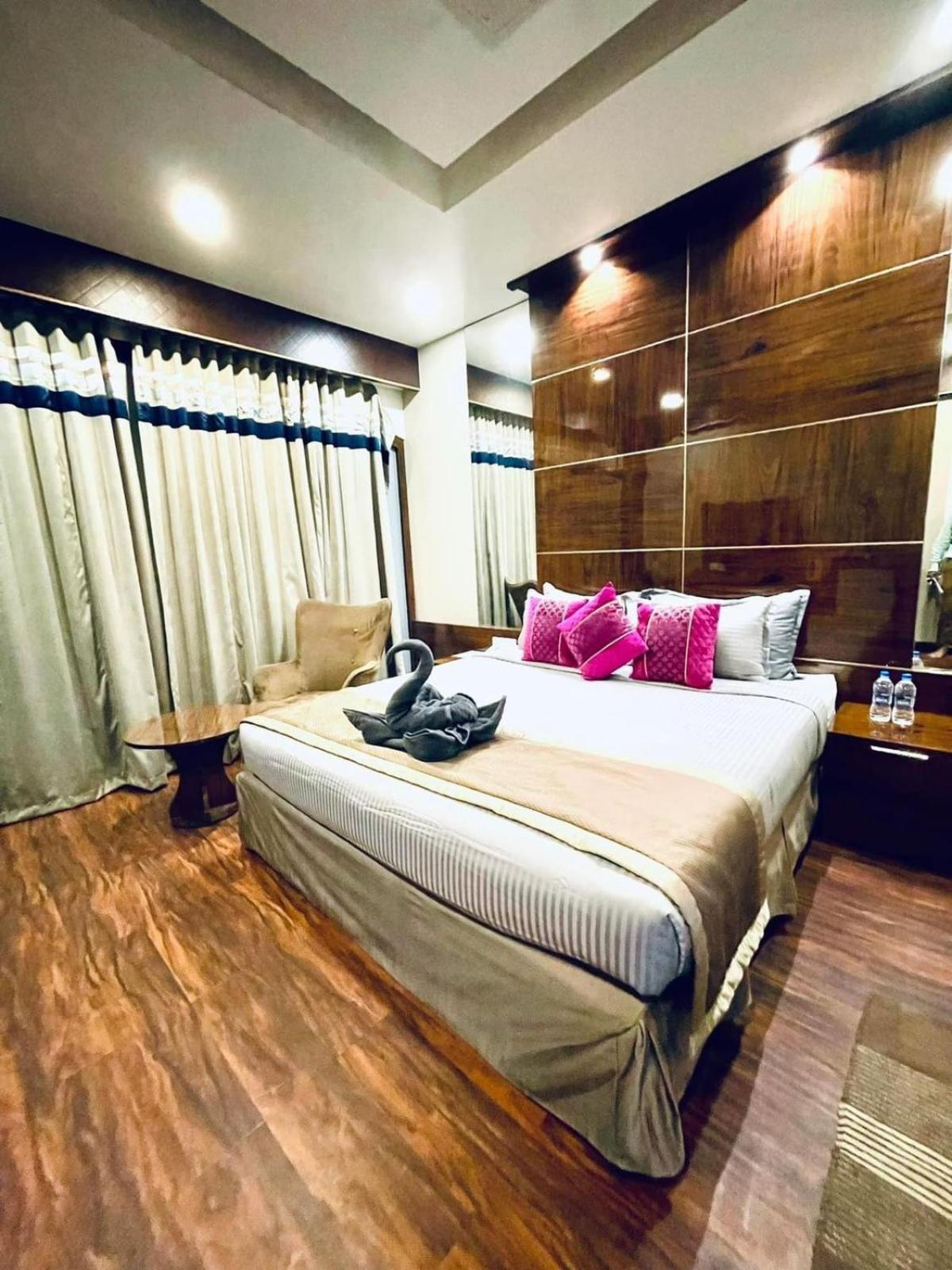 B8 Hotel