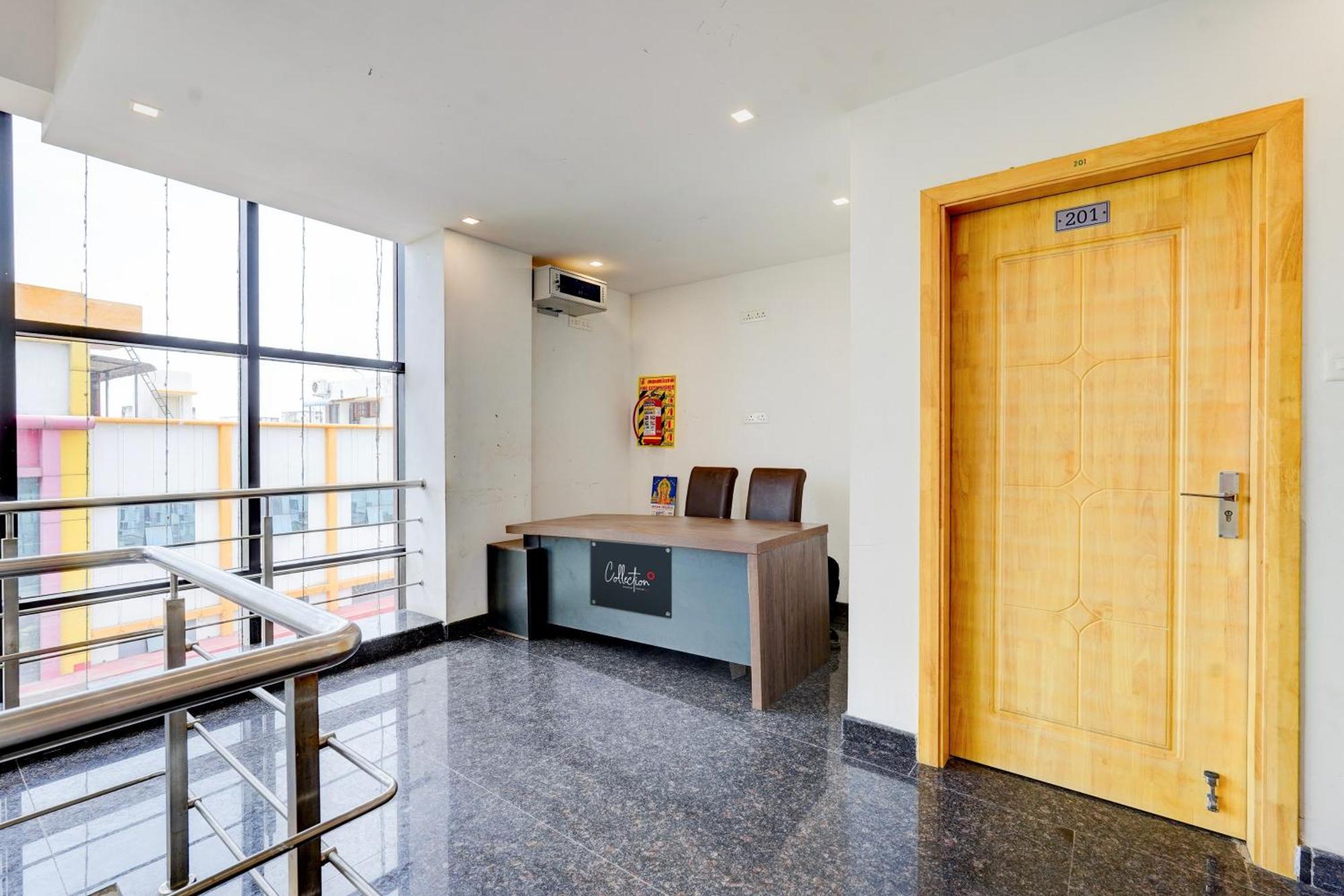 O Na Grand Residency Hotel