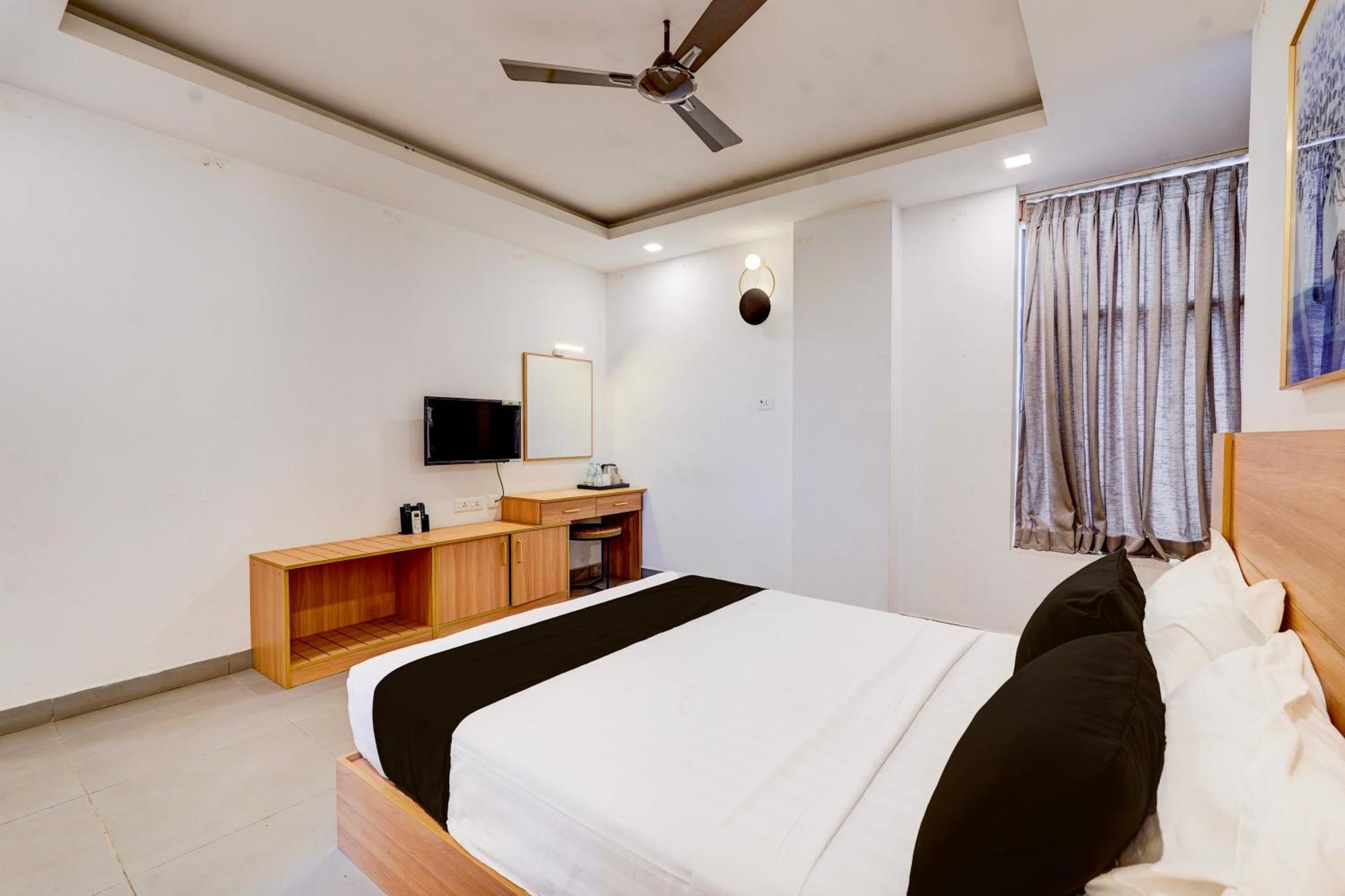Hotel O Na Grand Residency 3*