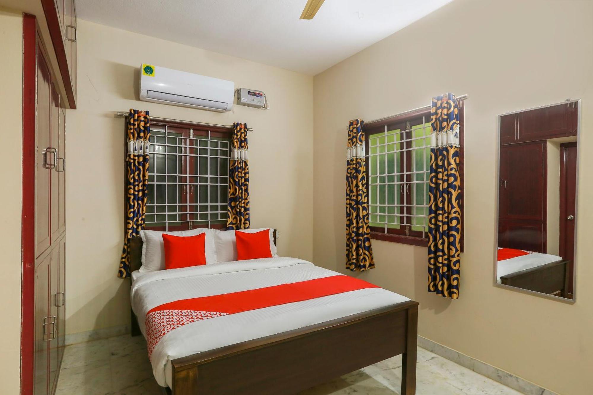 O Essential Residency Hotel 3*