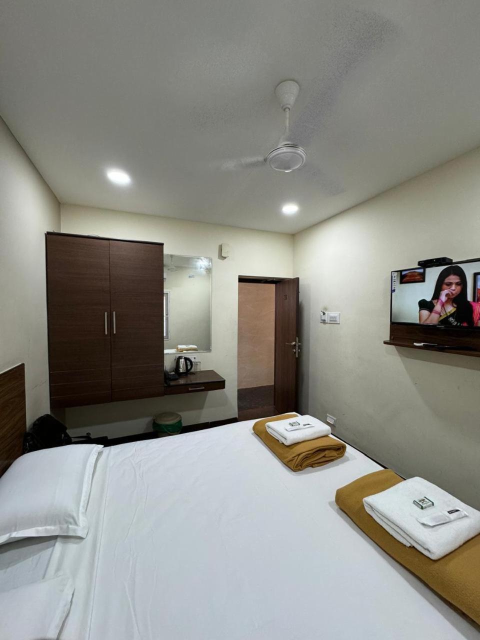 Hotel Sangeetha Business