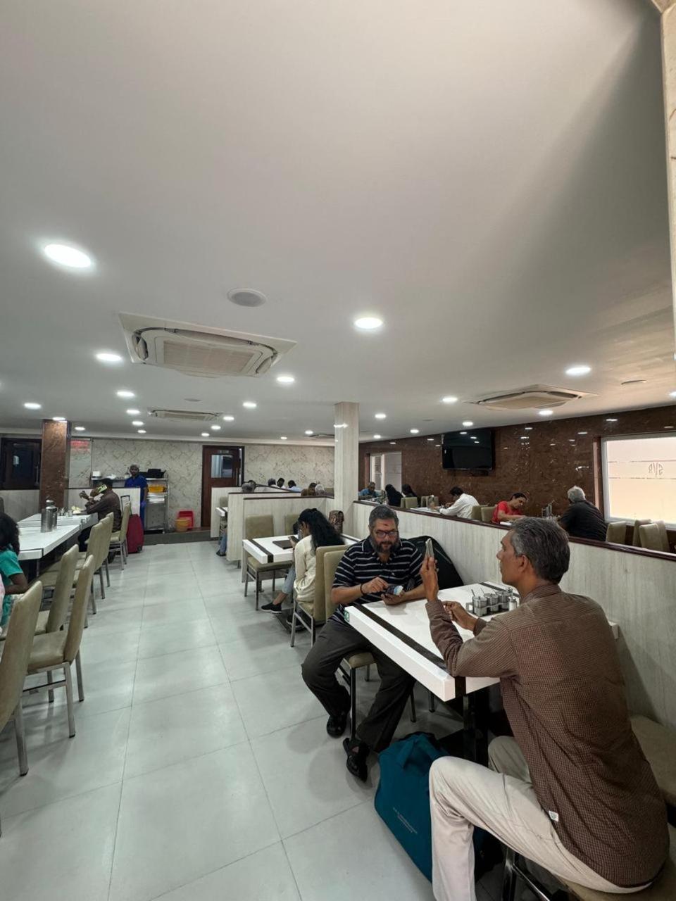 Hotel Sangeetha Business 3*