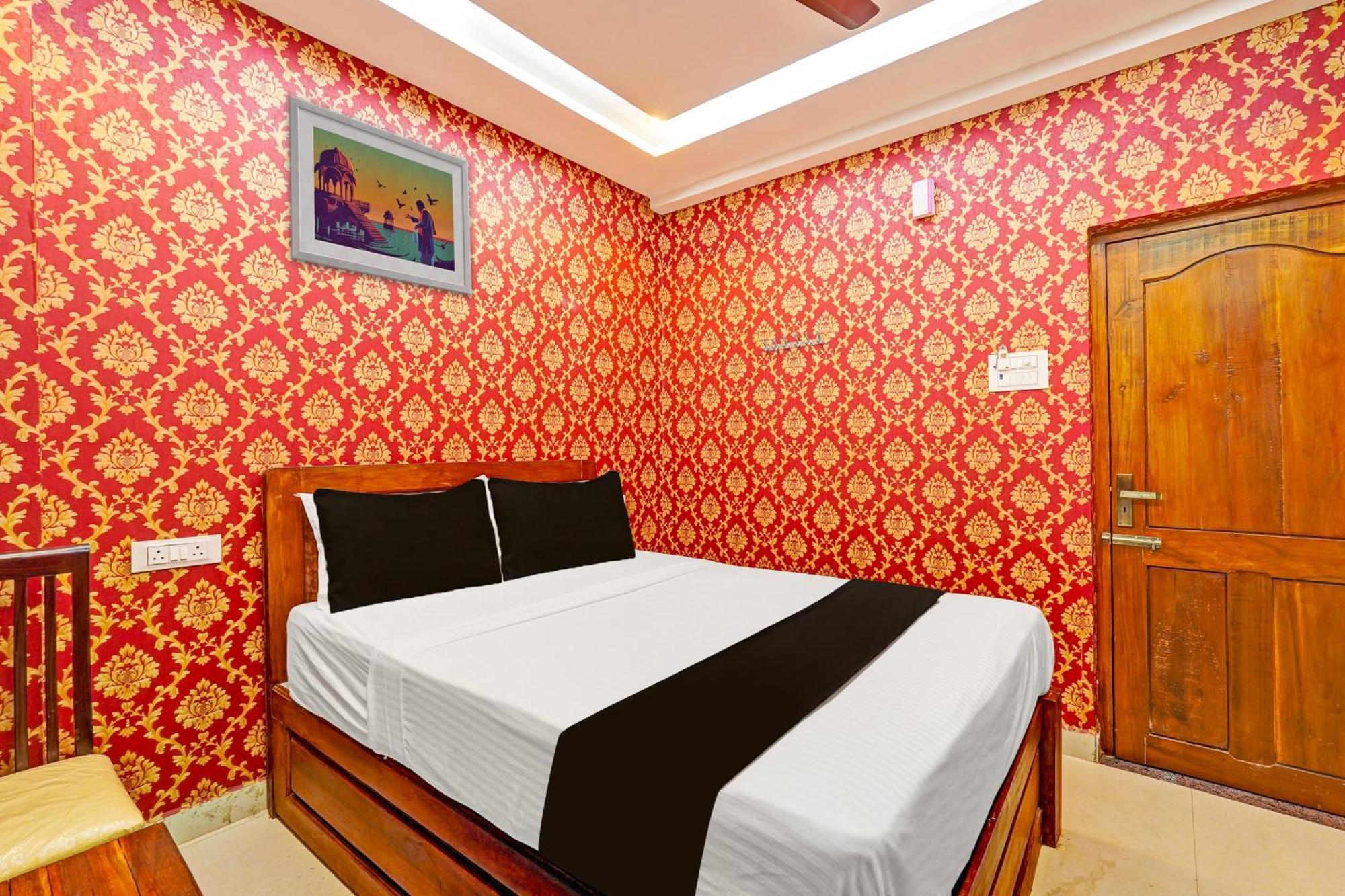 O Eswar Residency Hotel