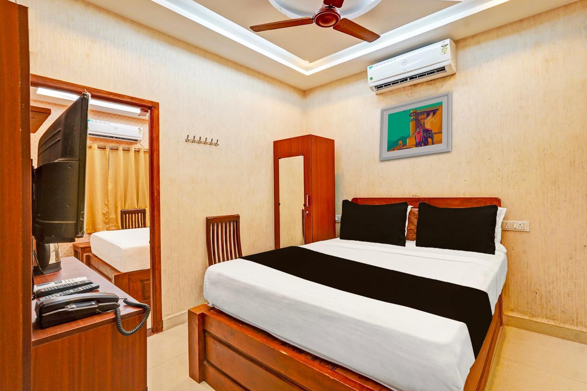 Hotel O Eswar Residency 4*