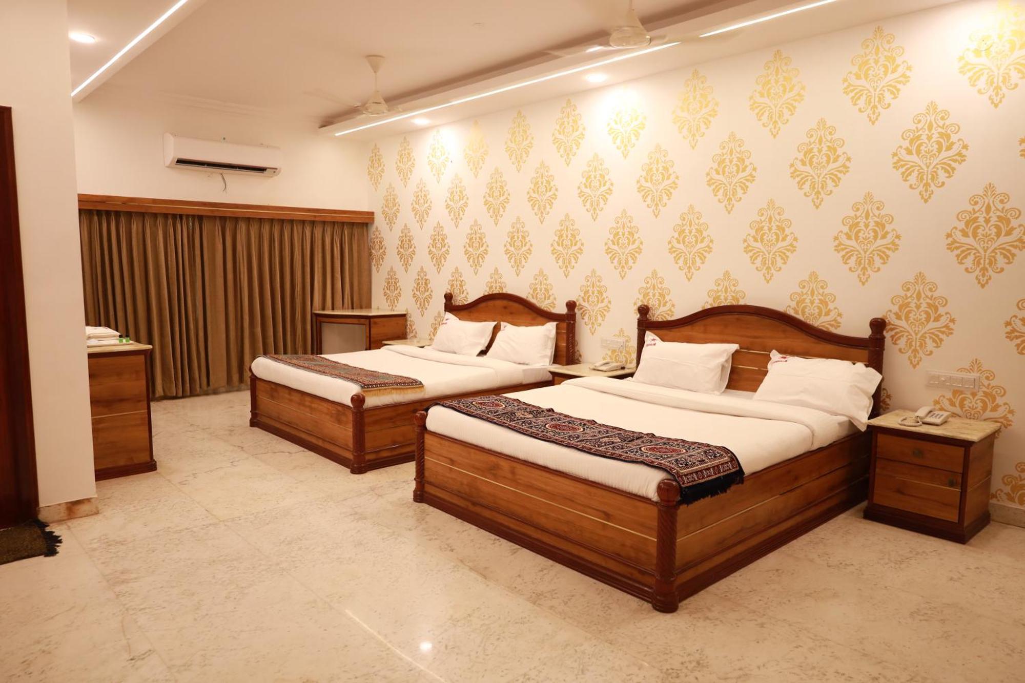 Hotel Sunpark - A Luxury Chennai