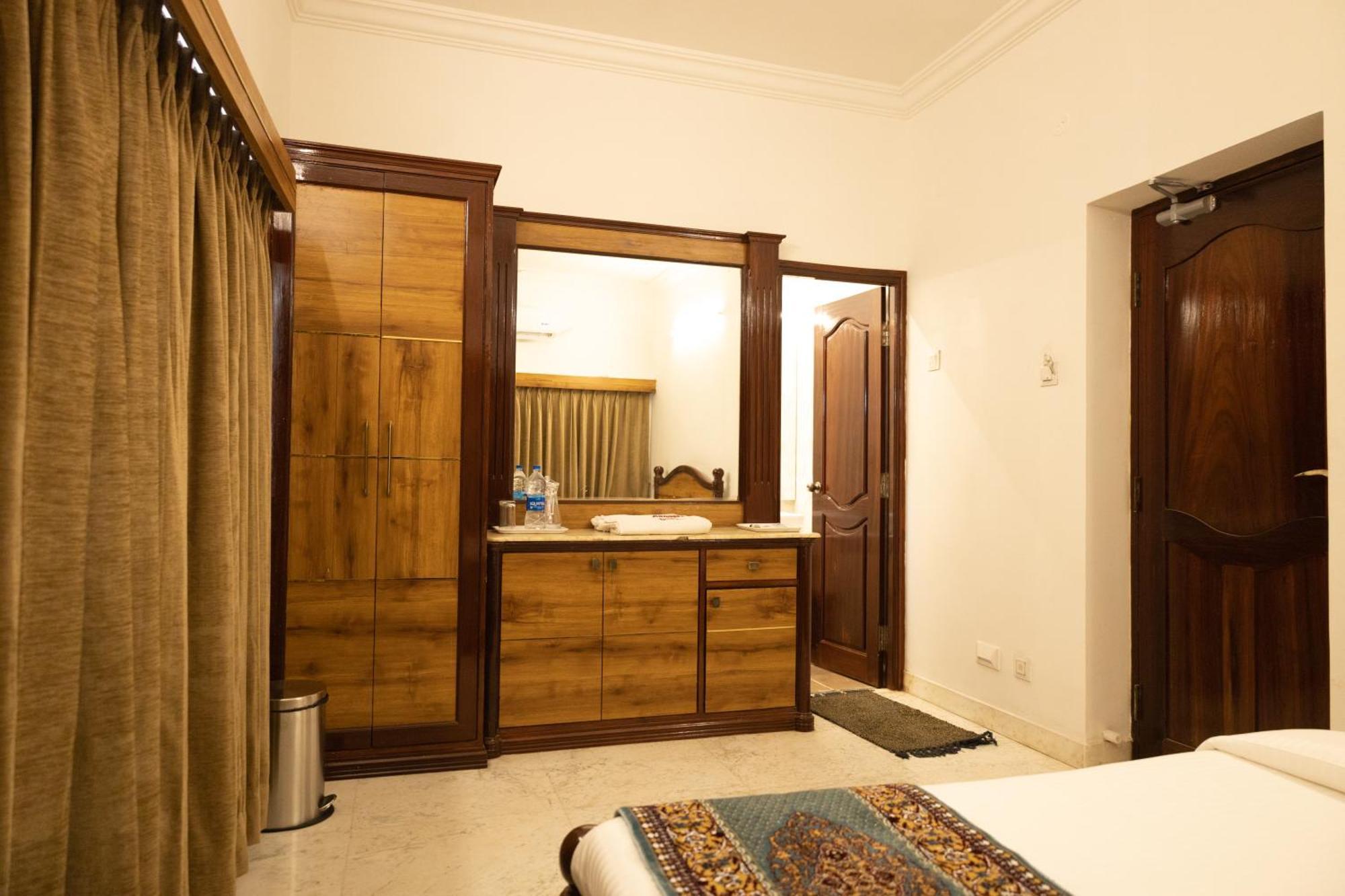 Hotel Sunpark - A Luxury Chennai