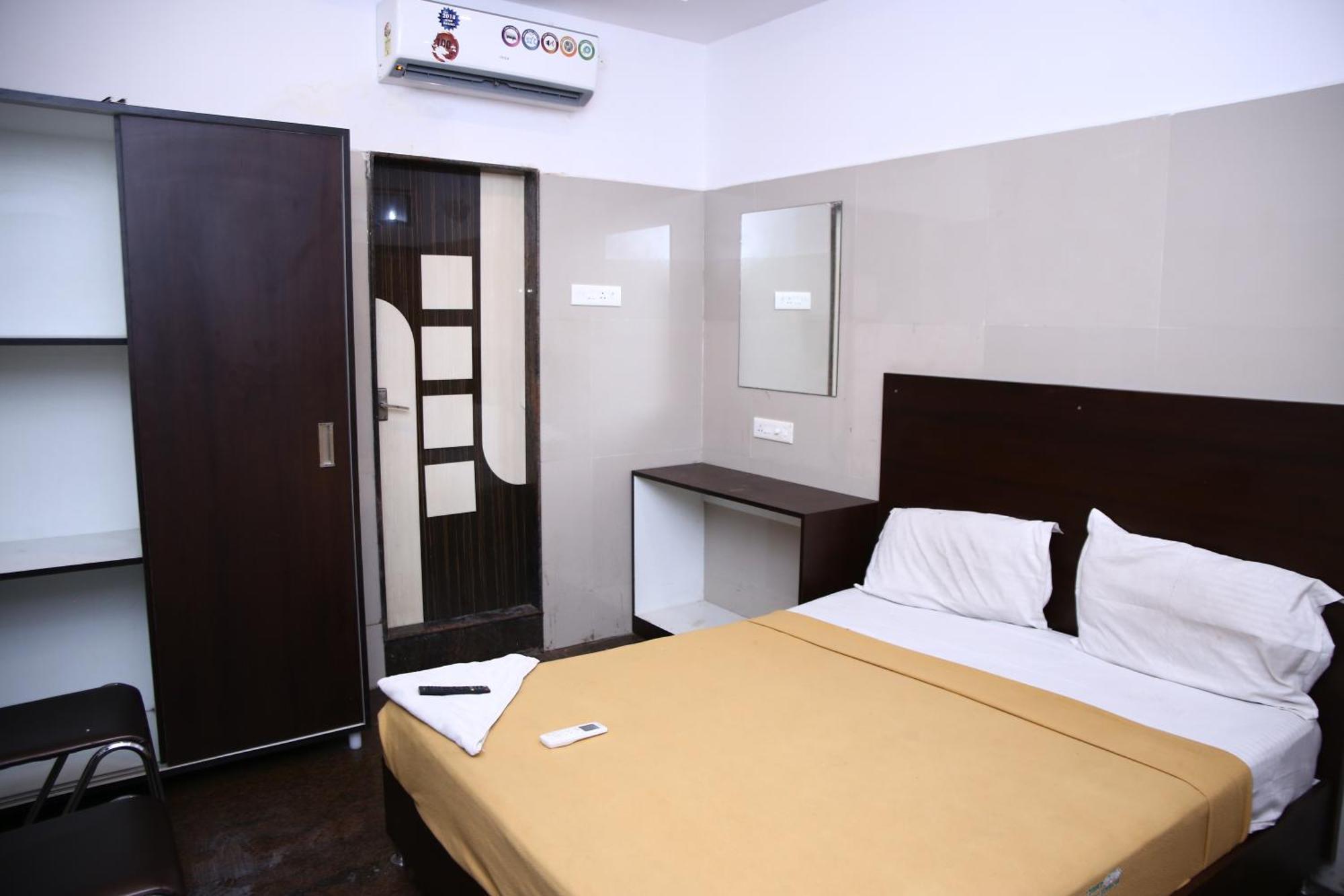 Hotel Shri Bhavani Residency 5*