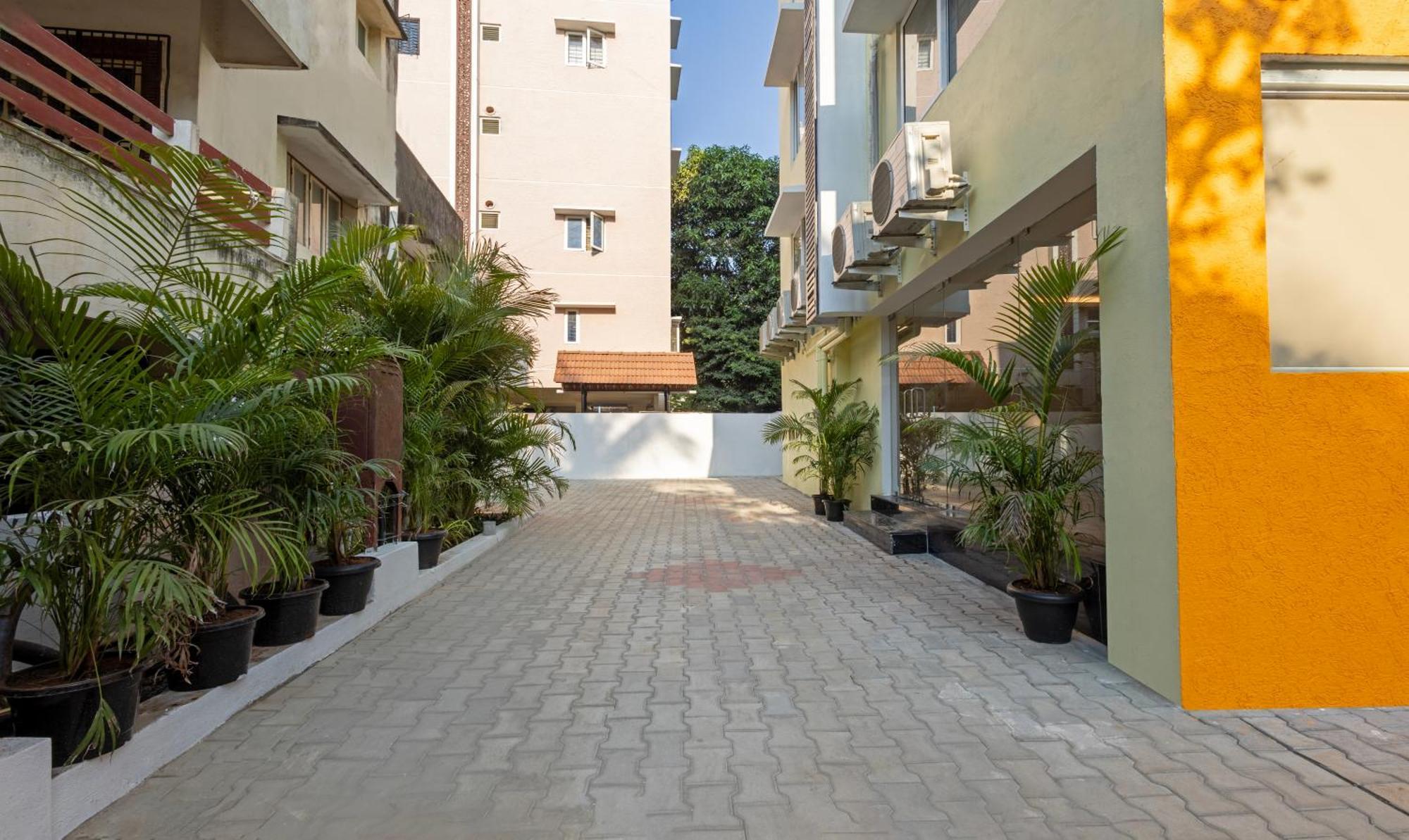 Hotel Treebo Premium Vapr Ashok Nagar Chennai