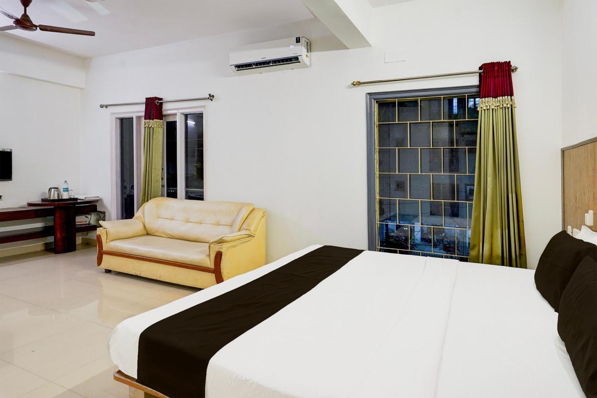 Hotel Super Townhouse Medavakkam Near Jayachandran Chennai