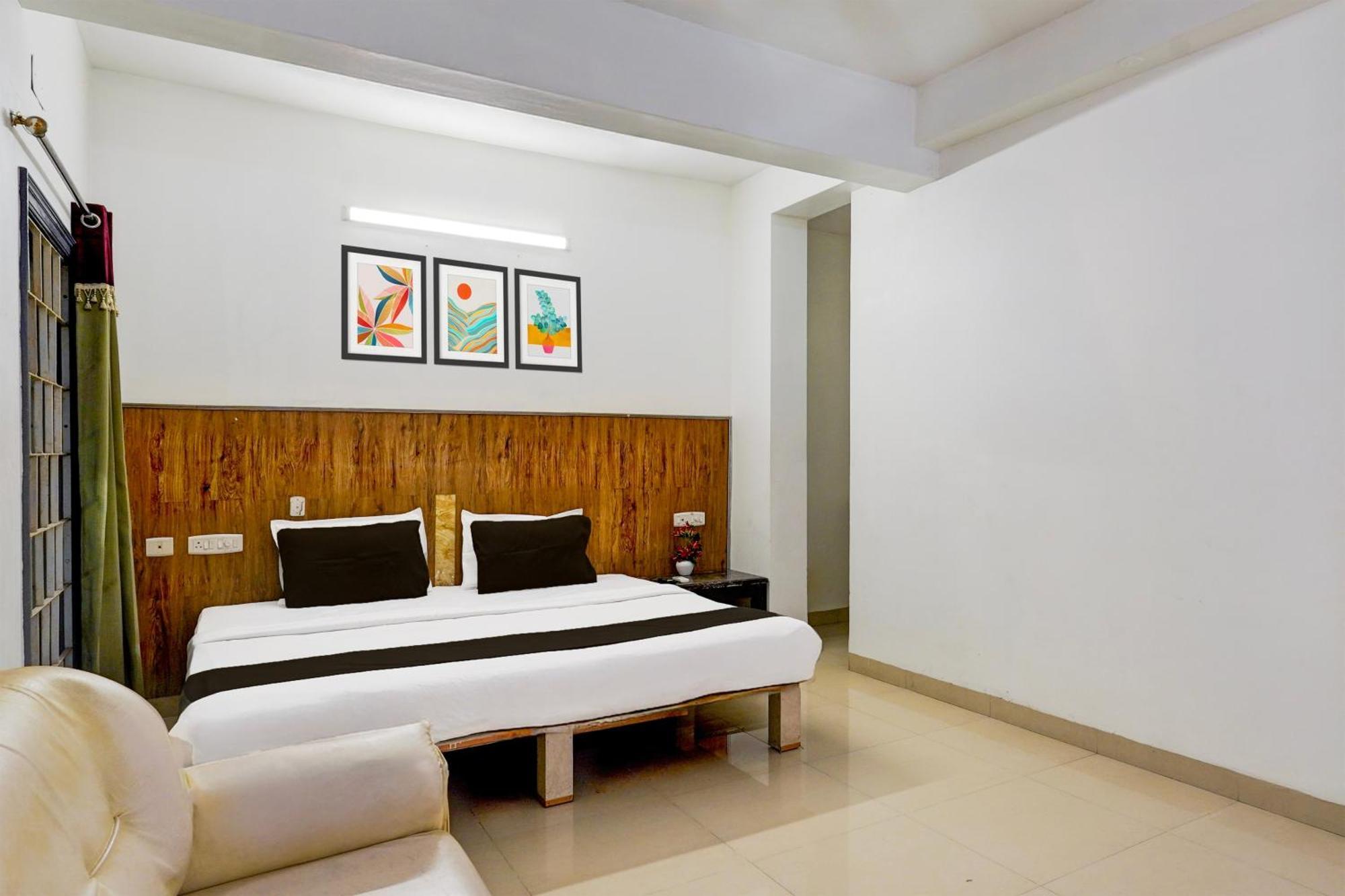 Super Townhouse Medavakkam Near Jayachandran Hotel Chennai